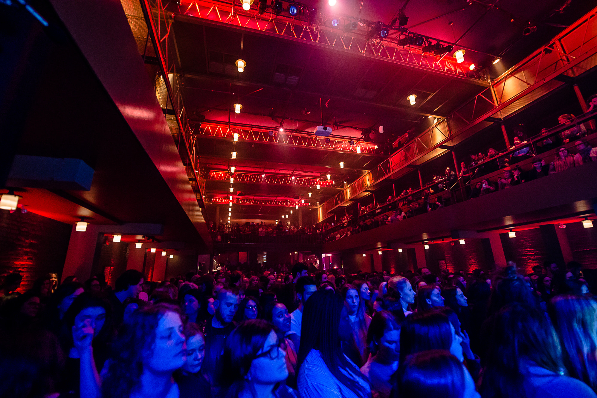 Nikon AF-S Nikkor 14-24mm F2.8G ED sample photo. Charlotte cardin at club soda - montreal - canada photography