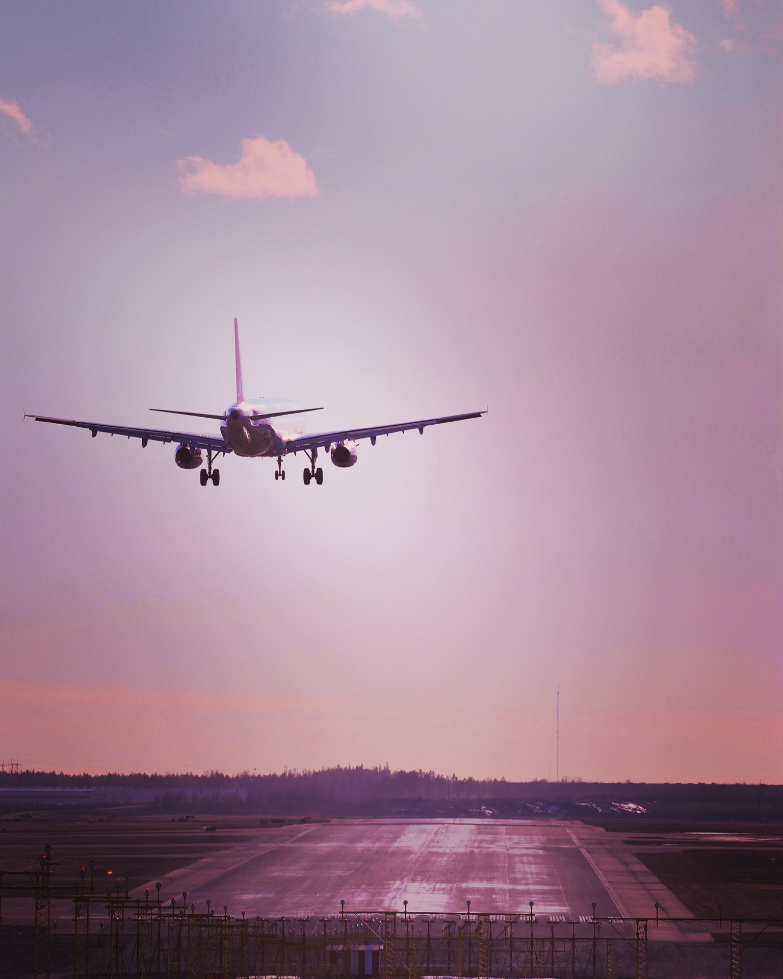 Canon EOS 70D + Canon EF 70-200mm F4L USM sample photo. Airplane landing at helsinki-vantaa airport. photography