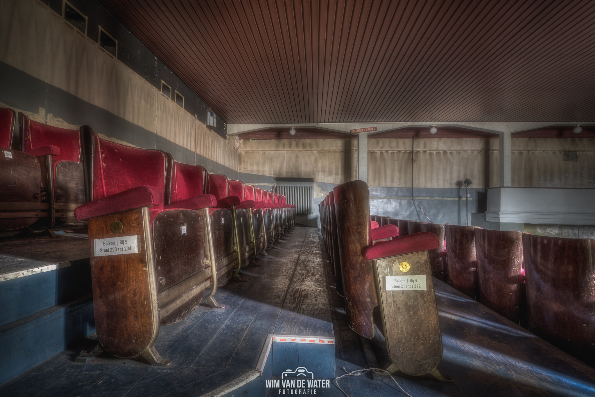 Nikon D7200 sample photo. Have a seat photography