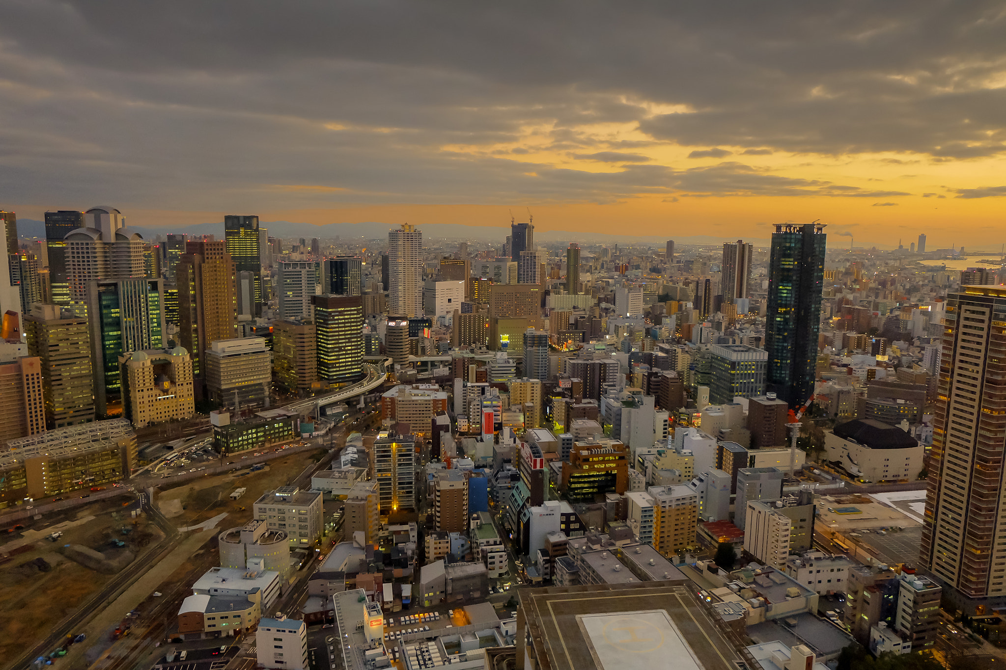 Fujifilm XC 16-50mm F3.5-5.6 OIS sample photo. Evening in town photography