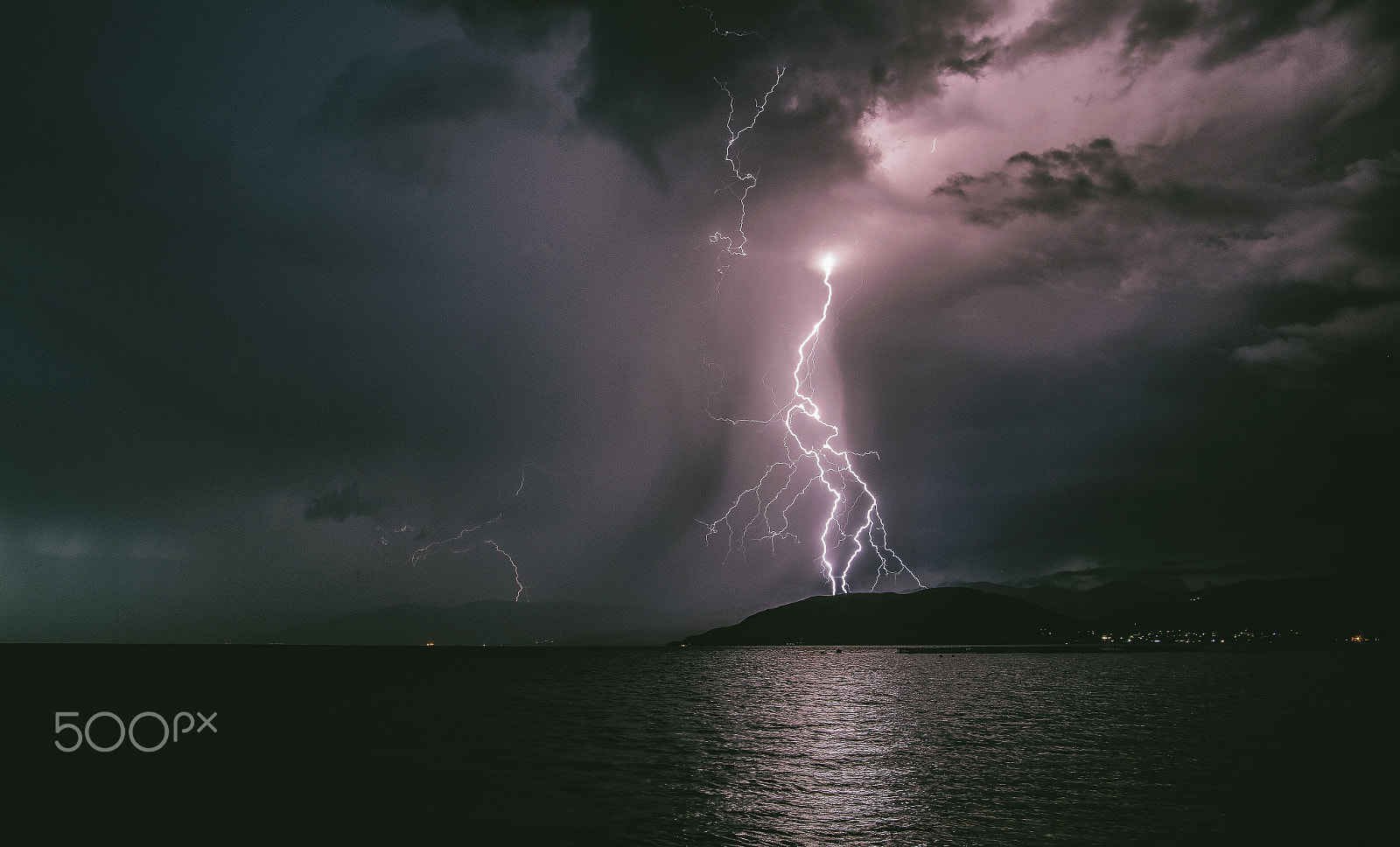 Canon EOS 5DS sample photo. Lightning of lake sevan photography