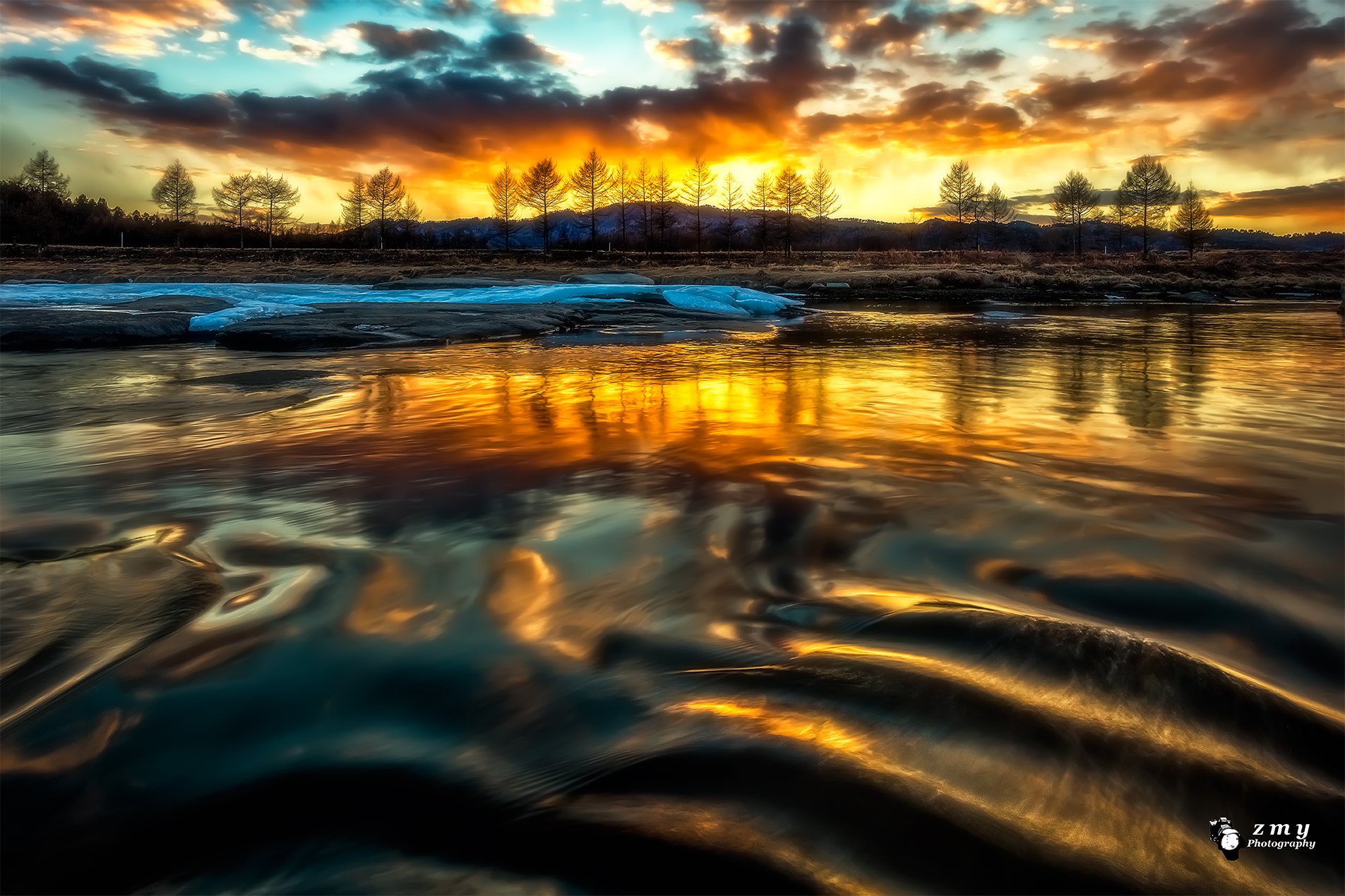 Canon EF 16-35mm F4L IS USM sample photo. Golden glow photography