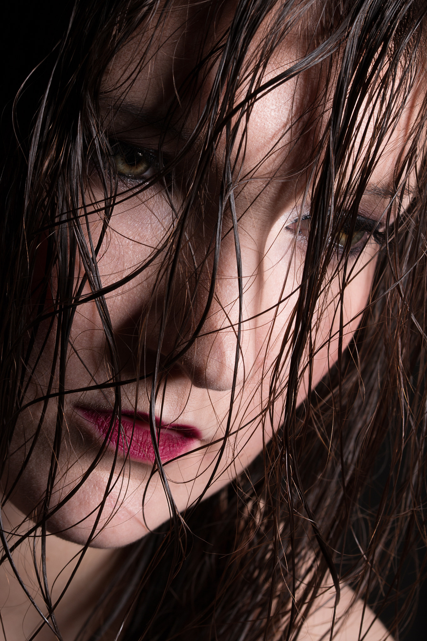Sigma 105mm F2.8 EX DG OS HSM sample photo. Wet photography