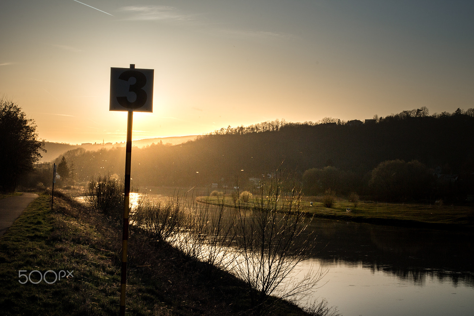 Canon EOS 70D + Canon EF 50mm F1.4 USM sample photo. River sunset photography