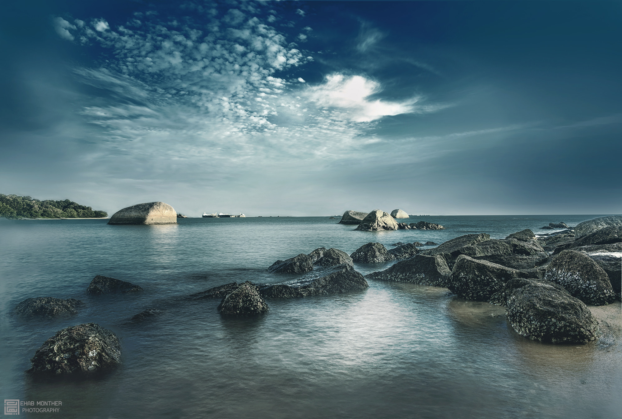 Sigma 24-70mm F2.8 EX DG HSM sample photo. Quiet beach photography