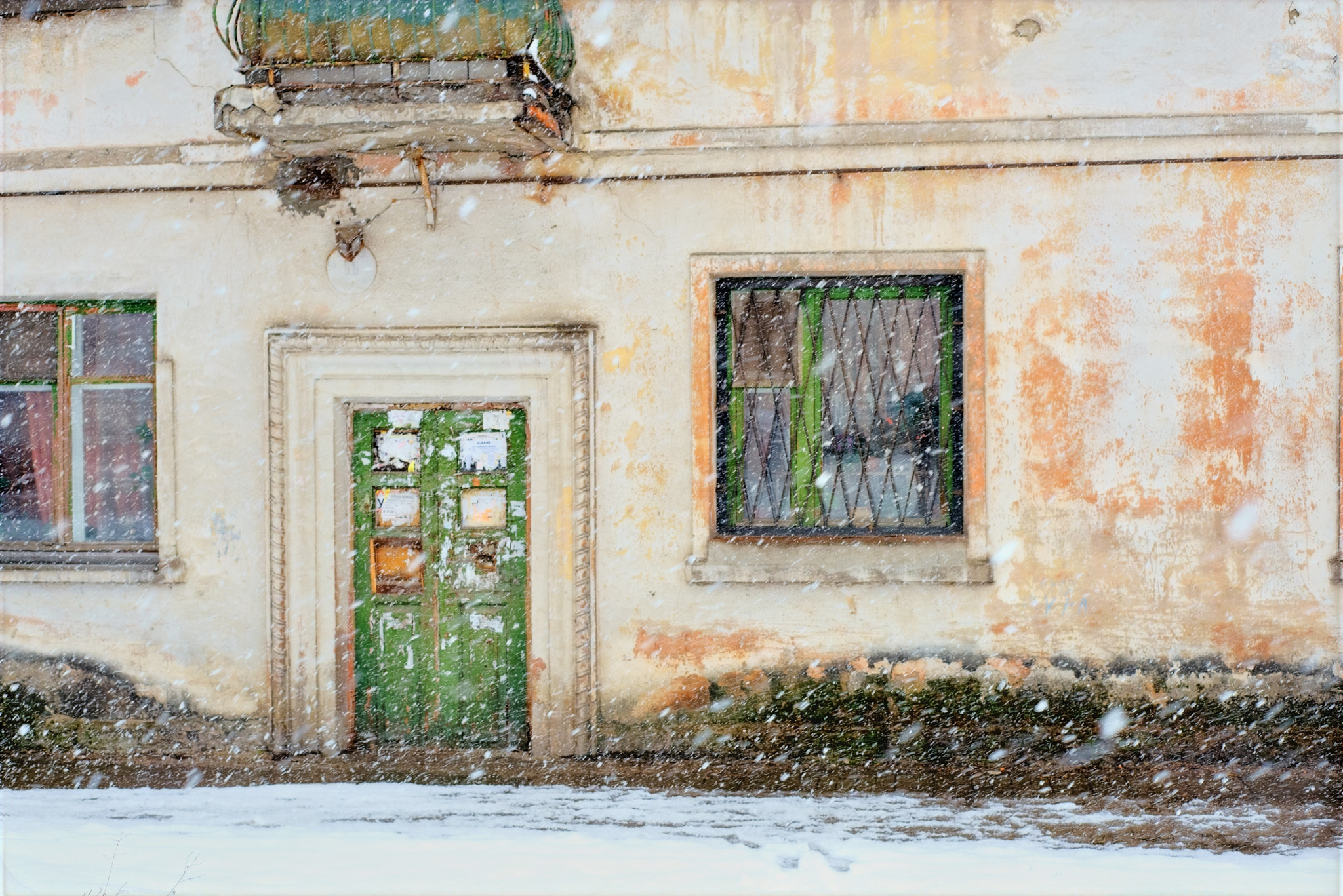 Sony a7R + Sony DT 50mm F1.8 SAM sample photo. It's snowy spring photography