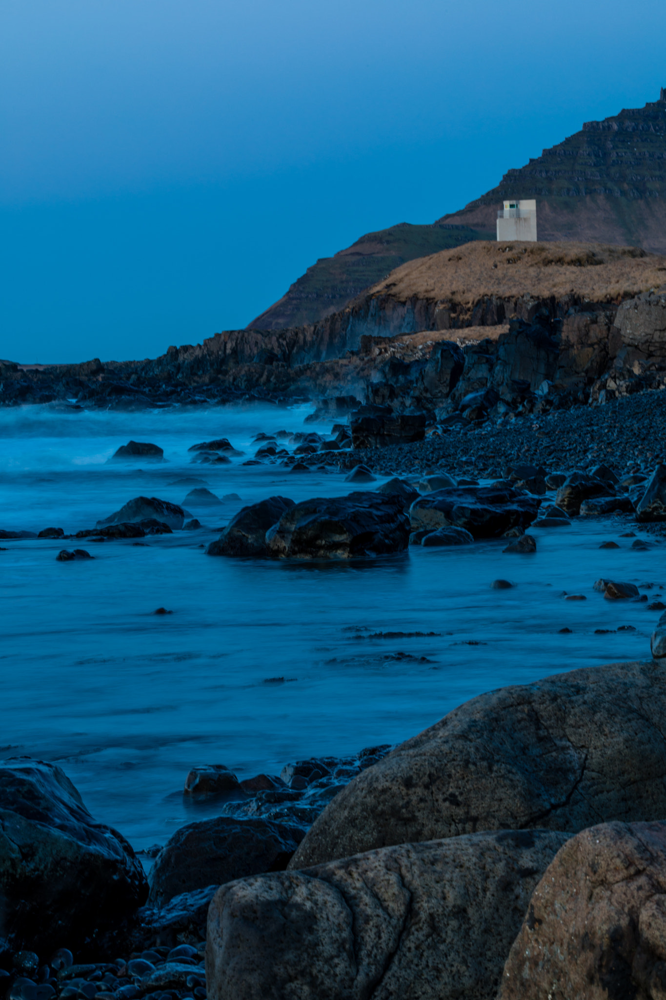 Canon EF 70-300mm F4-5.6L IS USM sample photo. Iceland-stöðvarfjörður-landahóll lighthouse photography