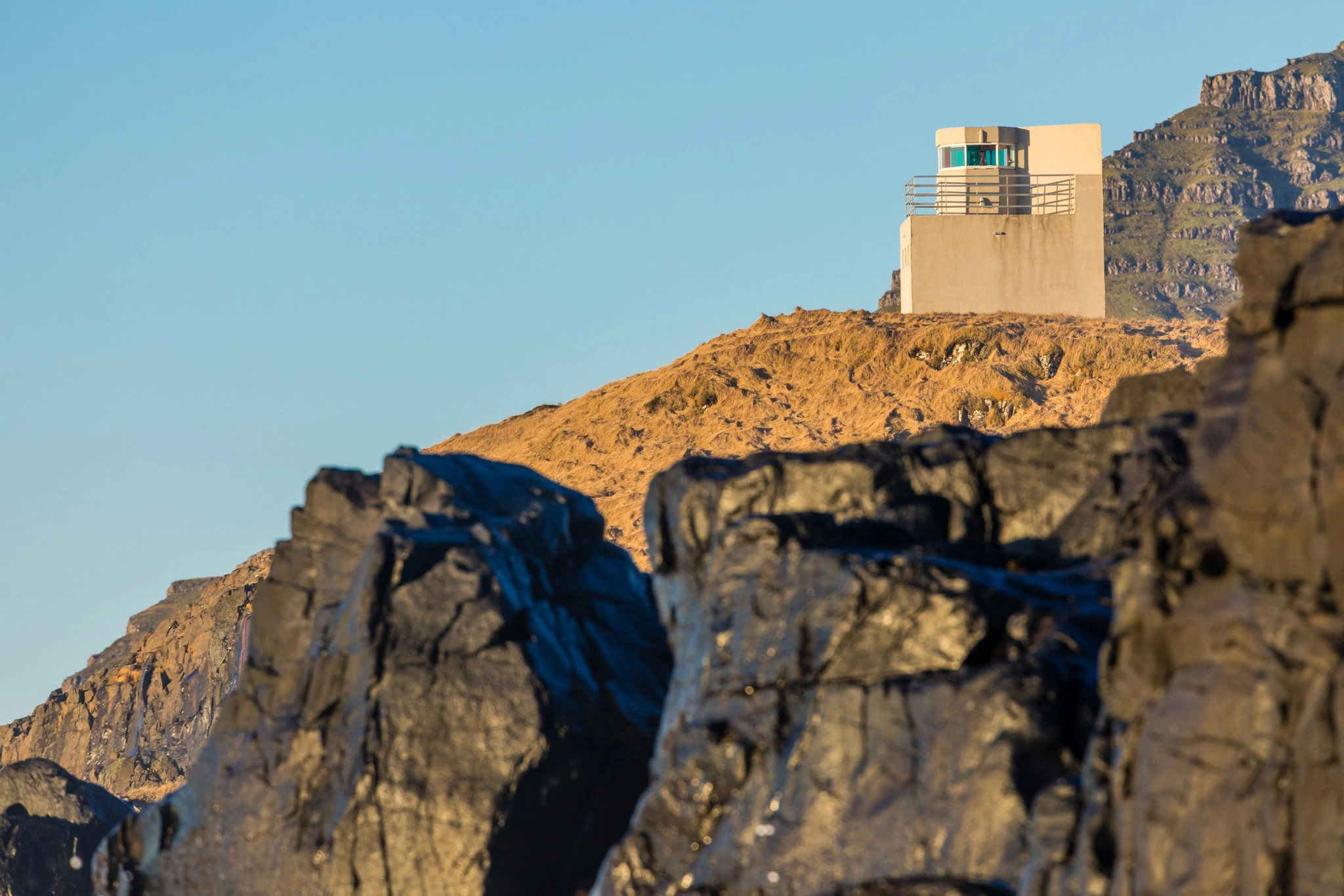 Canon EF 70-300mm F4-5.6L IS USM sample photo. Iceland-stöðvarfjörður-landahóll lighthouse photography