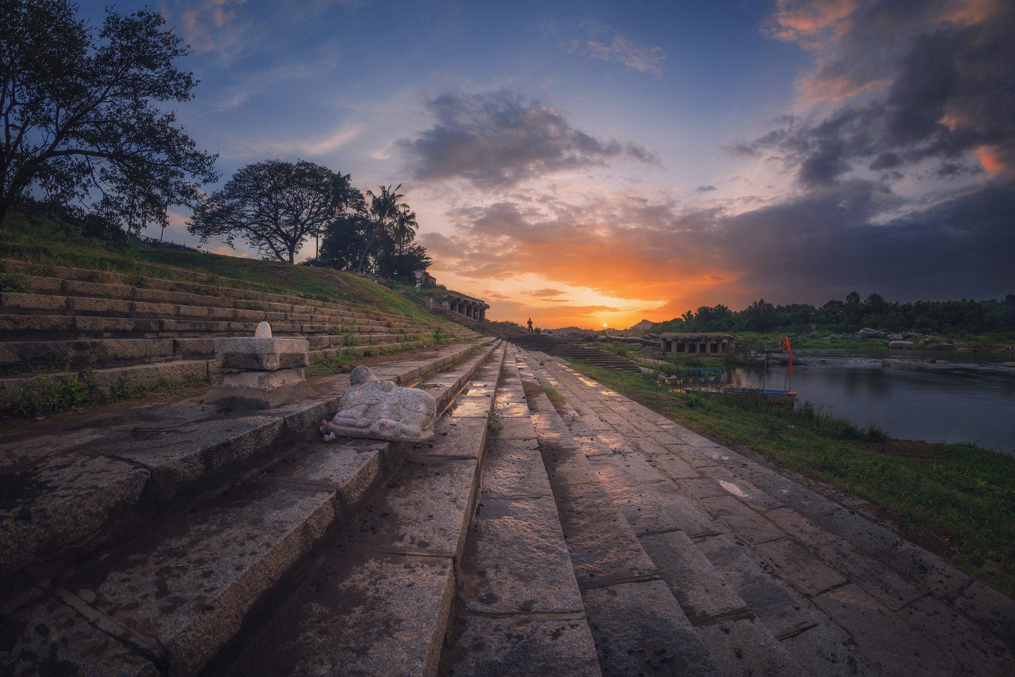 Nikon D810 + Samyang 8mm F3.5 Aspherical IF MC Fisheye sample photo. Nandi bull in hampi photography