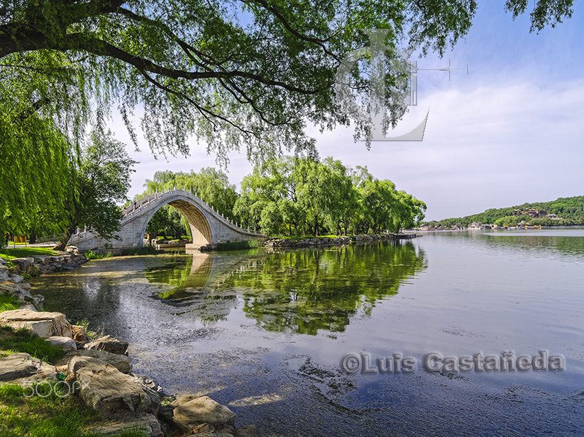 Pentax 645D + Pentax smc D FA 645 25mm F4 AL (IF) SDM AW sample photo. Jade belt bridge. the summer palace. beijing. china photography