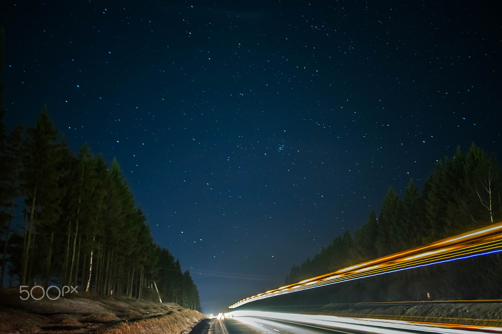 Canon EF-M 22mm F2 STM sample photo. Night on the road. photography
