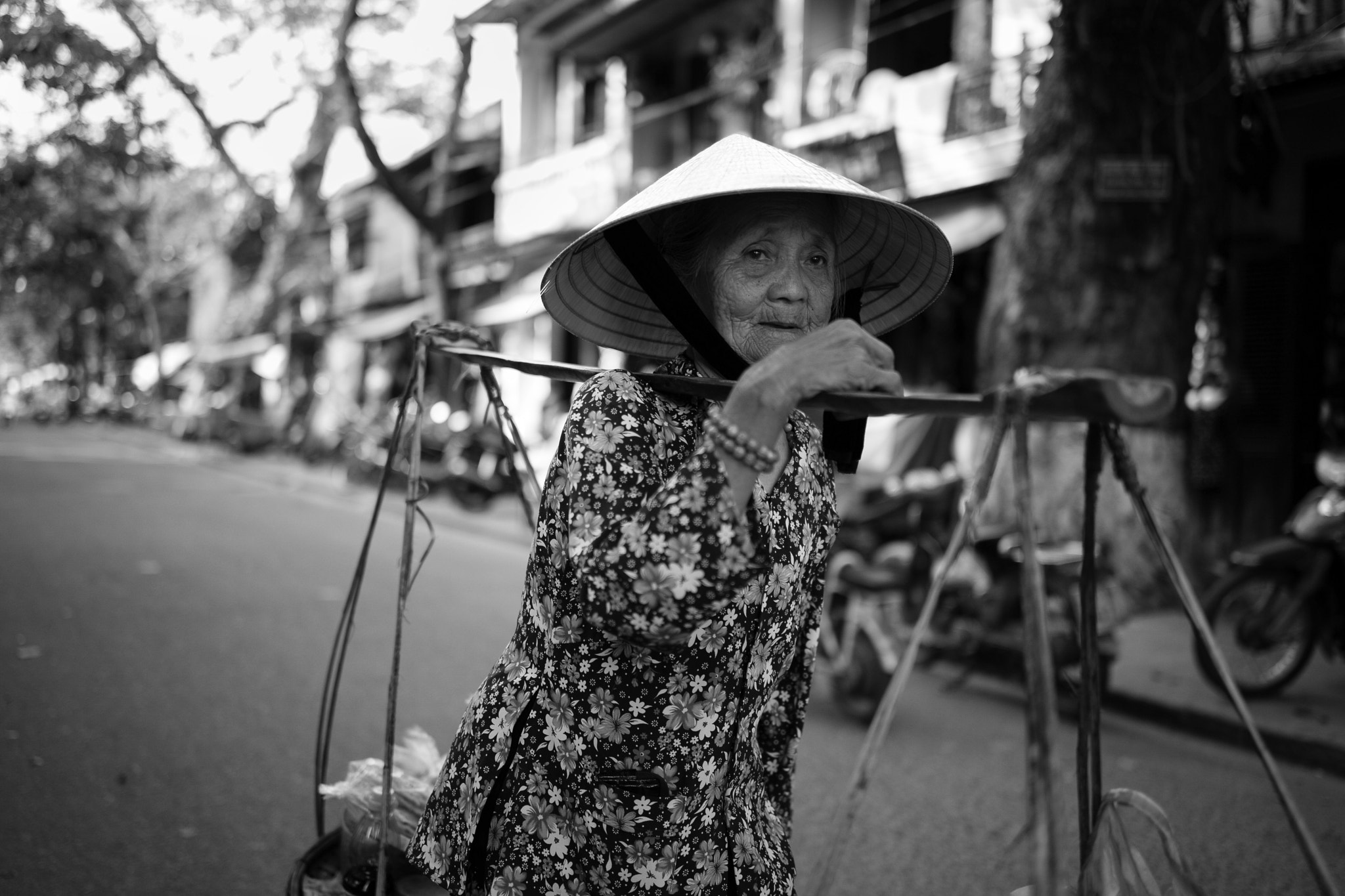 Leica Summilux-M 35mm F1.4 ASPH sample photo. Pass by photography