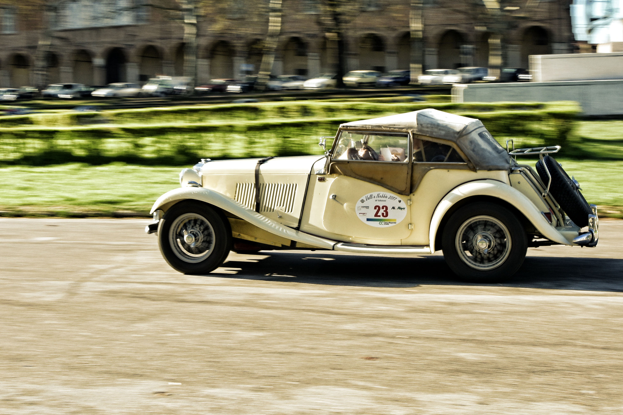 Tamron SP 24-70mm F2.8 Di VC USD sample photo. Old car photography