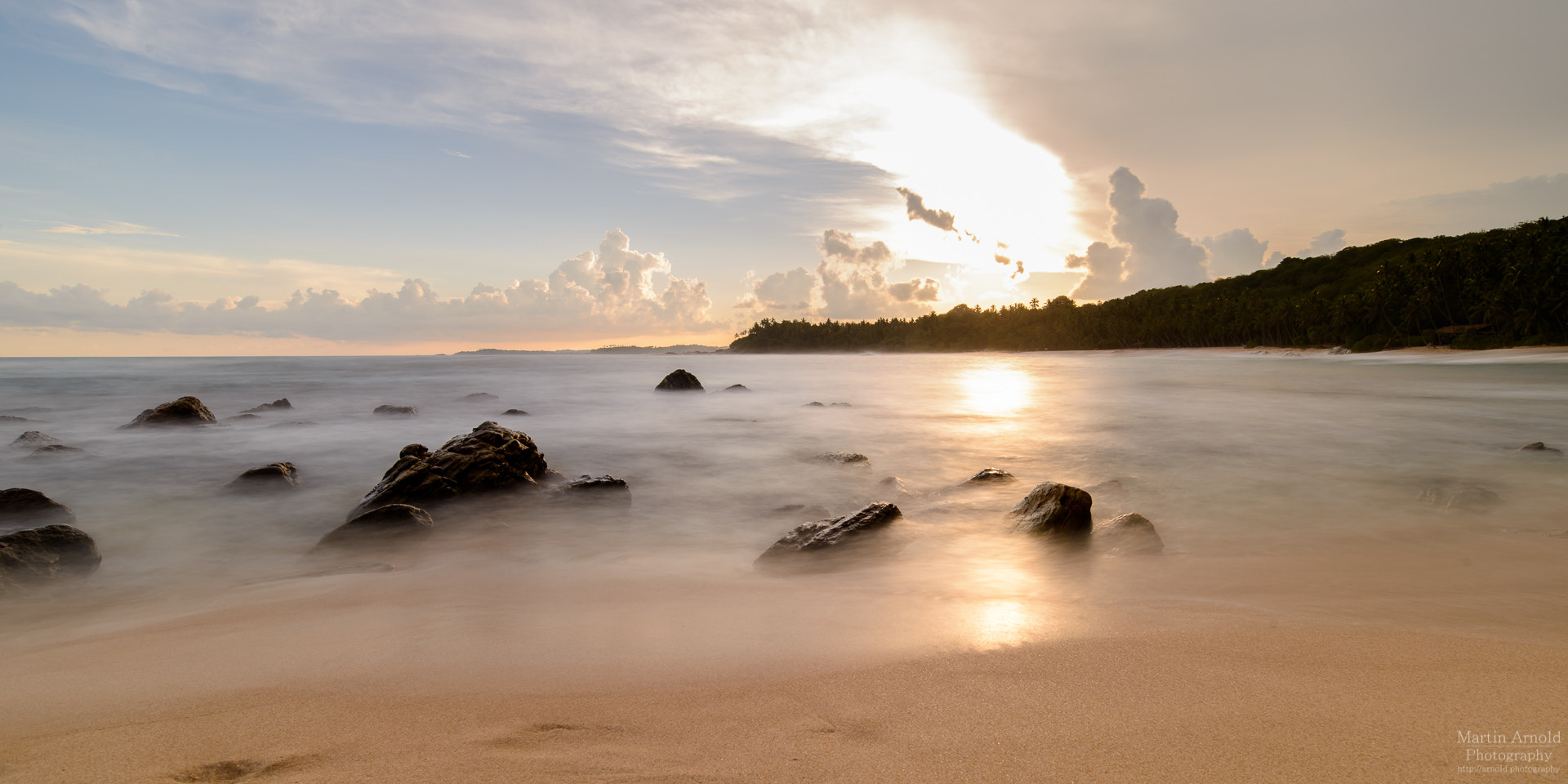 Nikon AF-S Nikkor 18-35mm F3.5-4.5G ED sample photo. Silky beach photography