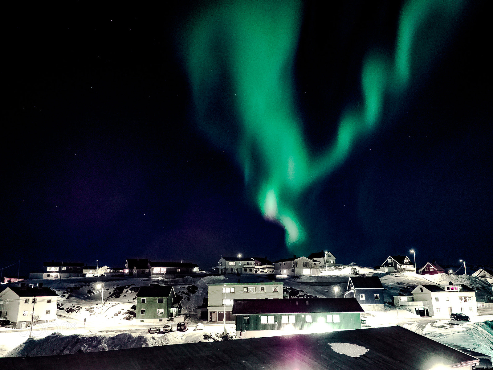 Olympus OM-D E-M5 II + Olympus M.Zuiko Digital ED 12-40mm F2.8 Pro sample photo. Northern lights photography