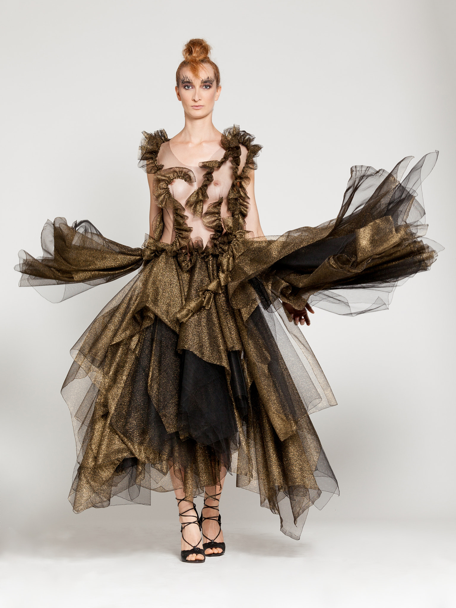 Canon EF 70-200mm F4L IS USM sample photo. - metalys - simon albo collection couture 2018 photography