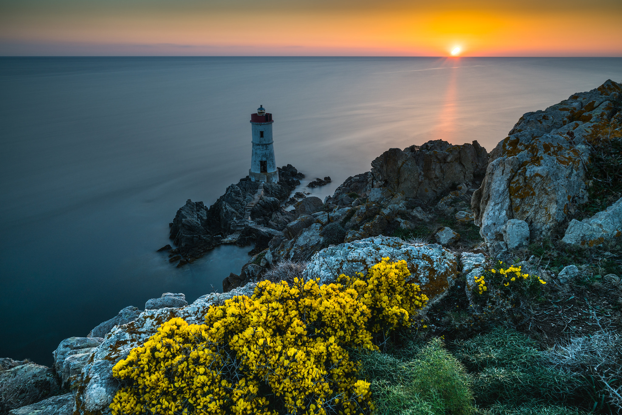 Sony a7R II + ZEISS Batis 25mm F2 sample photo. Cape ferro's lighthouse photography