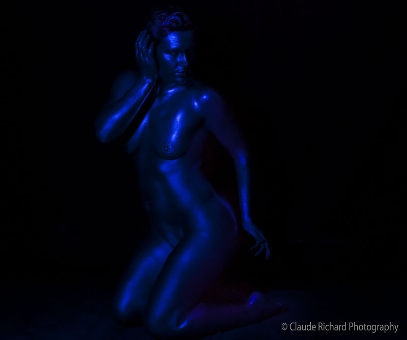 Canon EF 50mm F1.8 II sample photo. Bodypaint statue photography