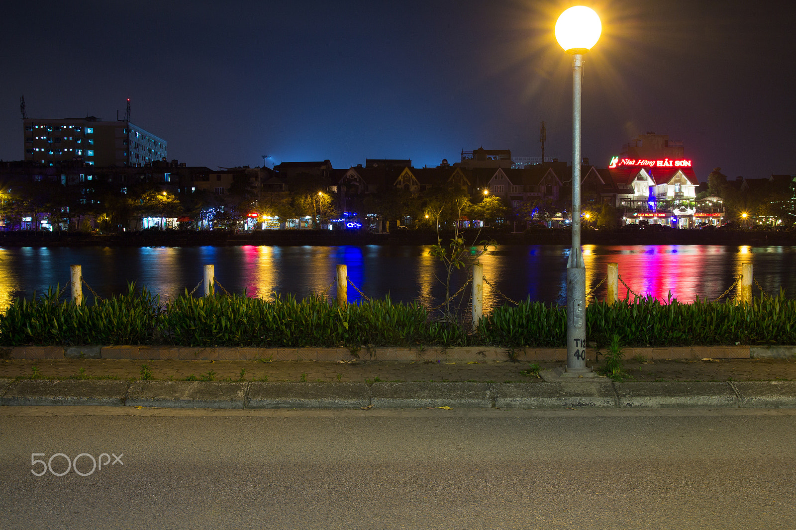 Tamron SP AF 17-50mm F2.8 XR Di II LD Aspherical (IF) sample photo. View from my favorite place photography