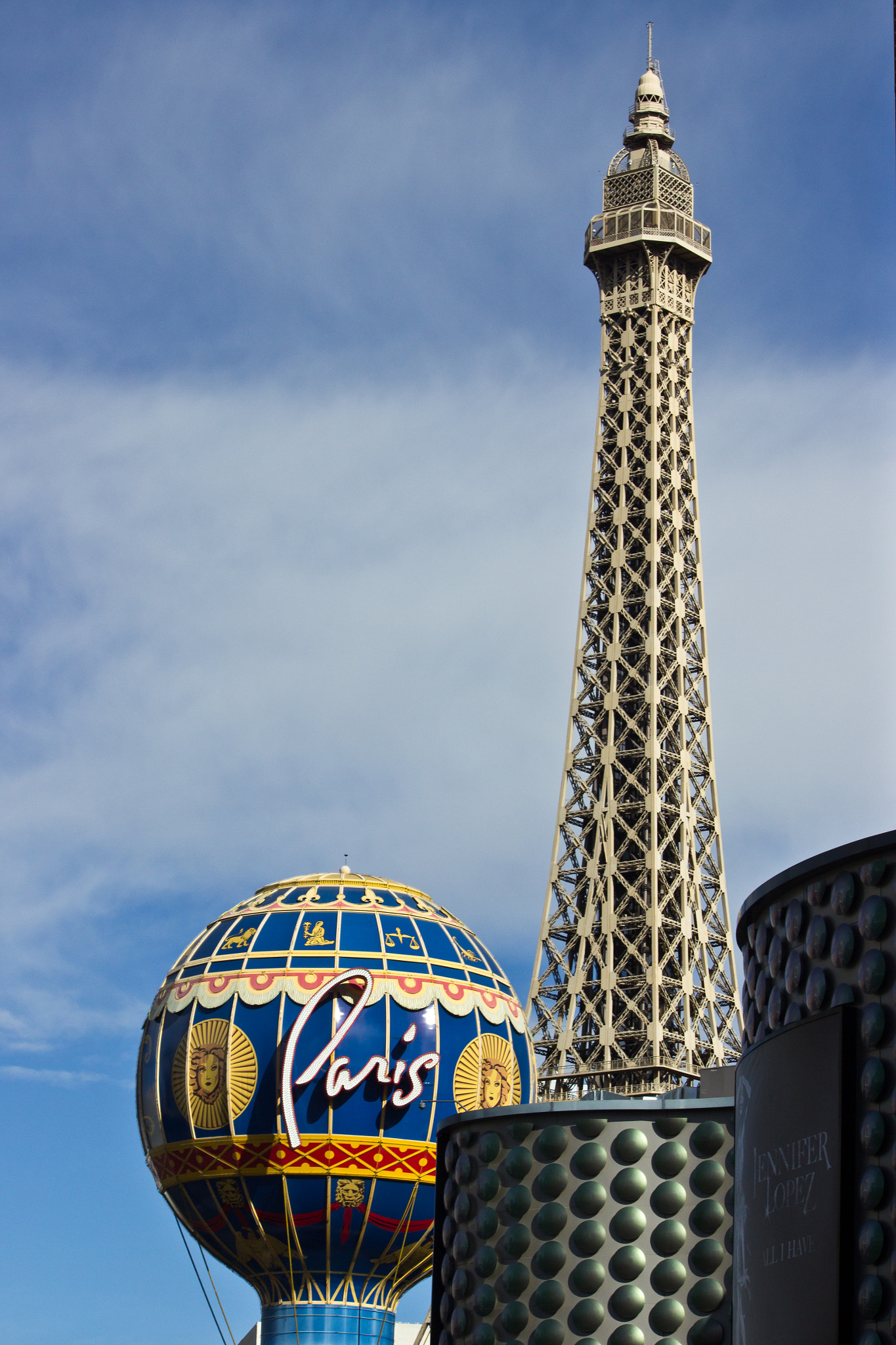 Canon EF-S 55-250mm F4-5.6 IS sample photo. Paris hotel in vegas photography