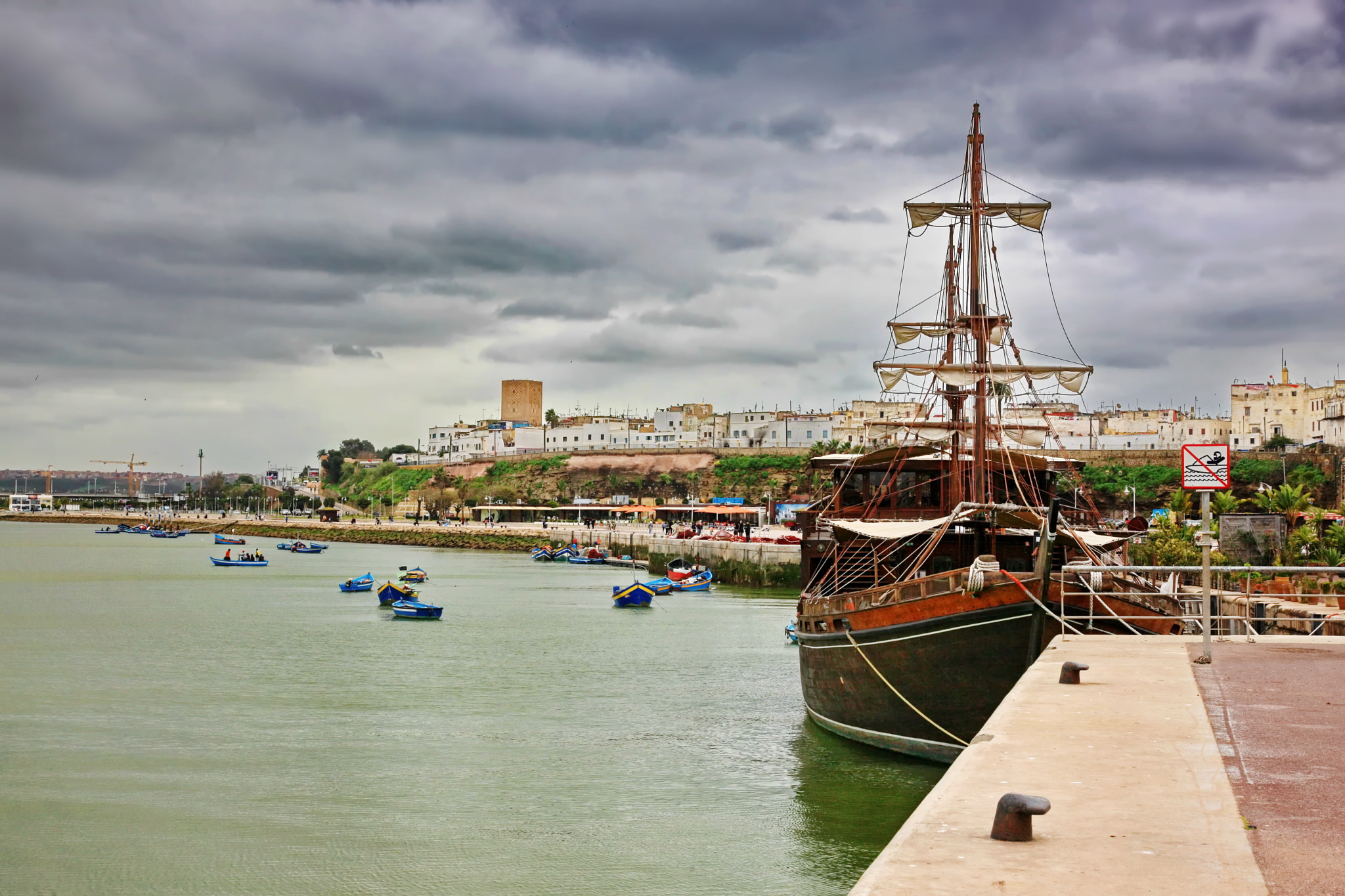 Canon EOS-1Ds Mark III sample photo. Cloudy day in rabat photography
