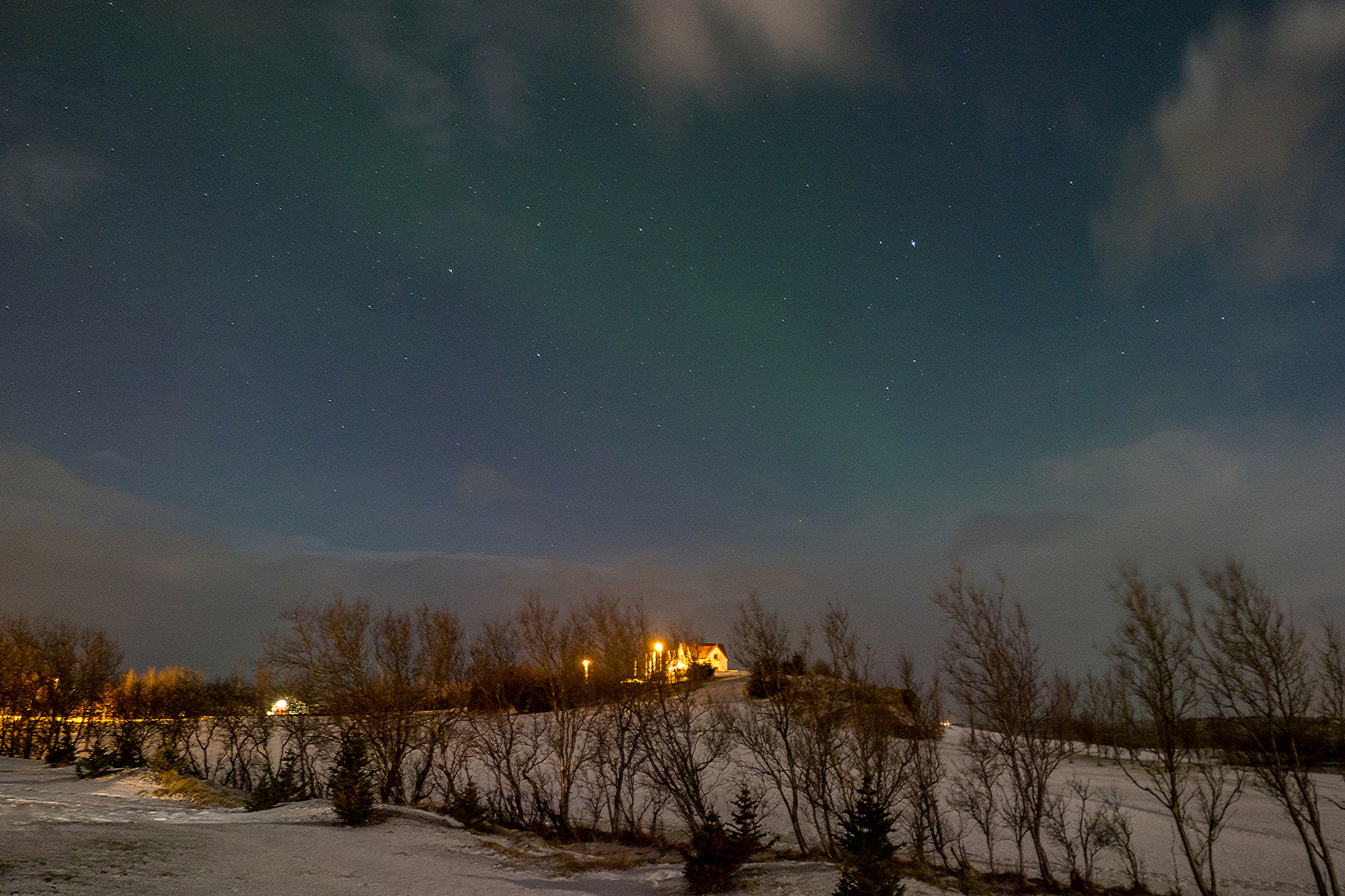 Olympus OM-D E-M1 Mark II + Olympus M.Zuiko Digital ED 12-40mm F2.8 Pro sample photo. A shade of northern lights photography