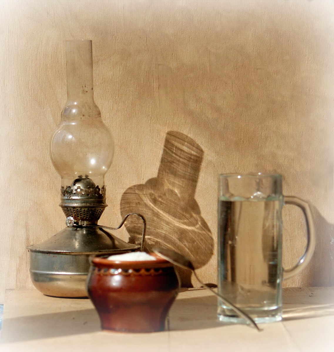 Canon EF-S 55-250mm F4-5.6 IS sample photo. Этюд с тенью photography
