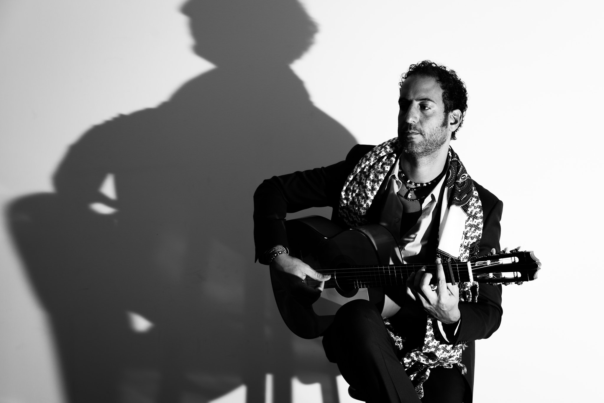 Canon EOS 6D + Sigma 24-70mm F2.8 EX DG Macro sample photo. The guitar player photography