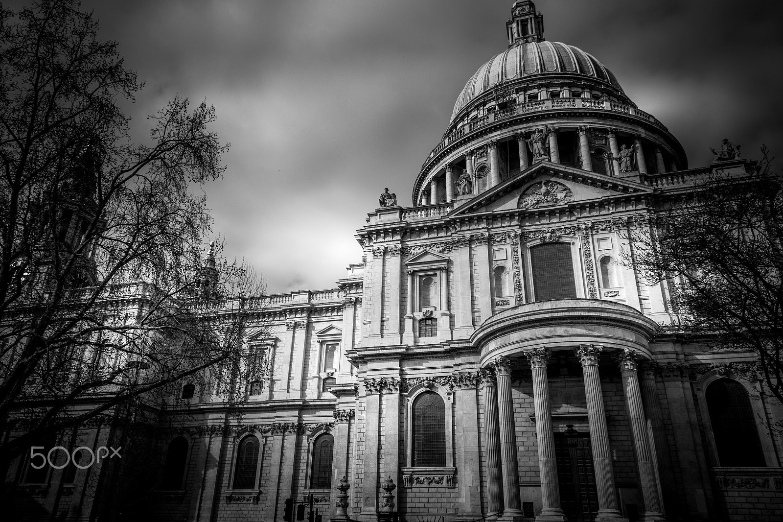 Canon EOS 60D + Canon EF-S 17-85mm F4-5.6 IS USM sample photo. St paul's cathedral photography