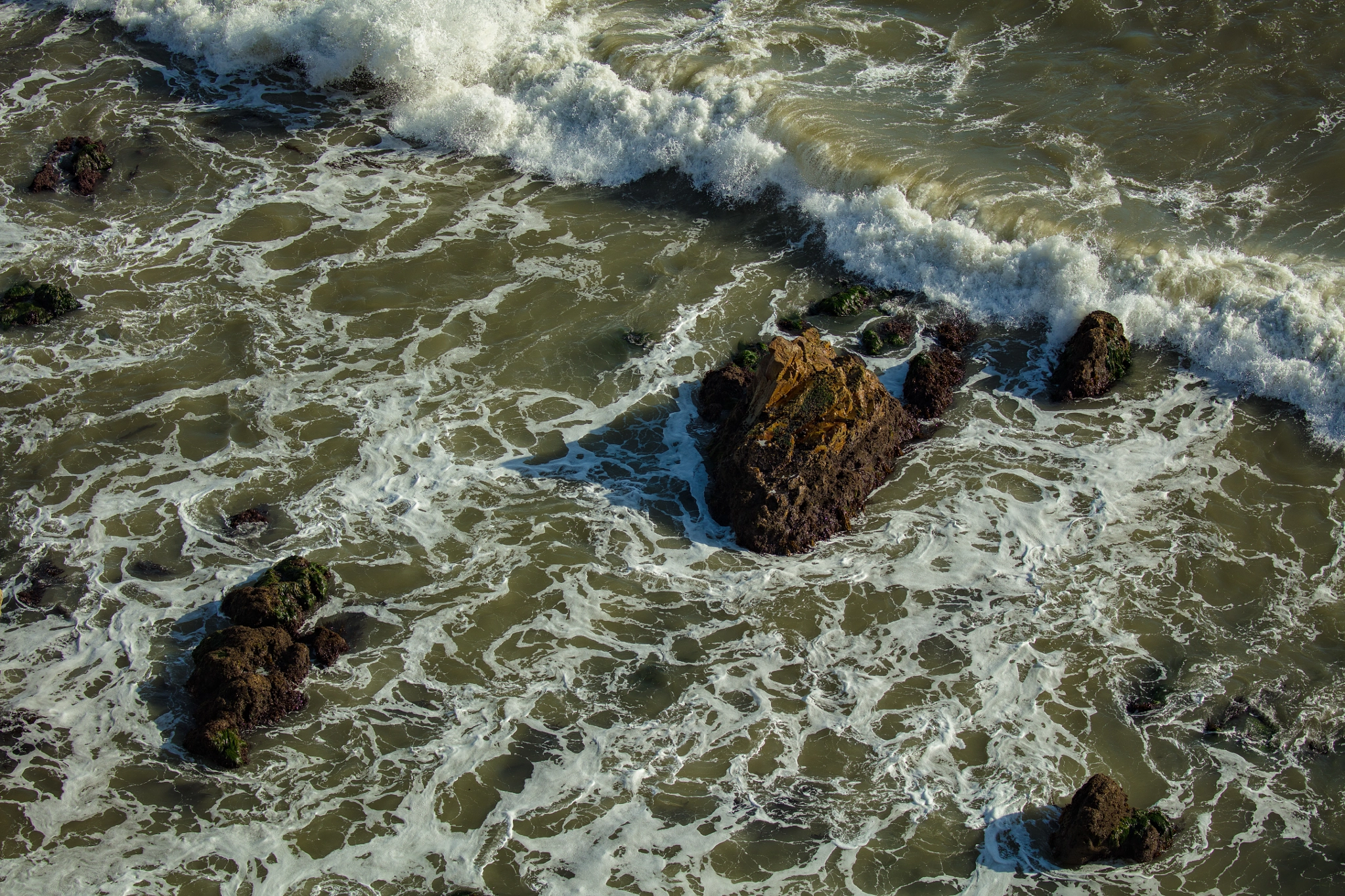 Canon EOS 5DS R sample photo. Rough break 2 photography