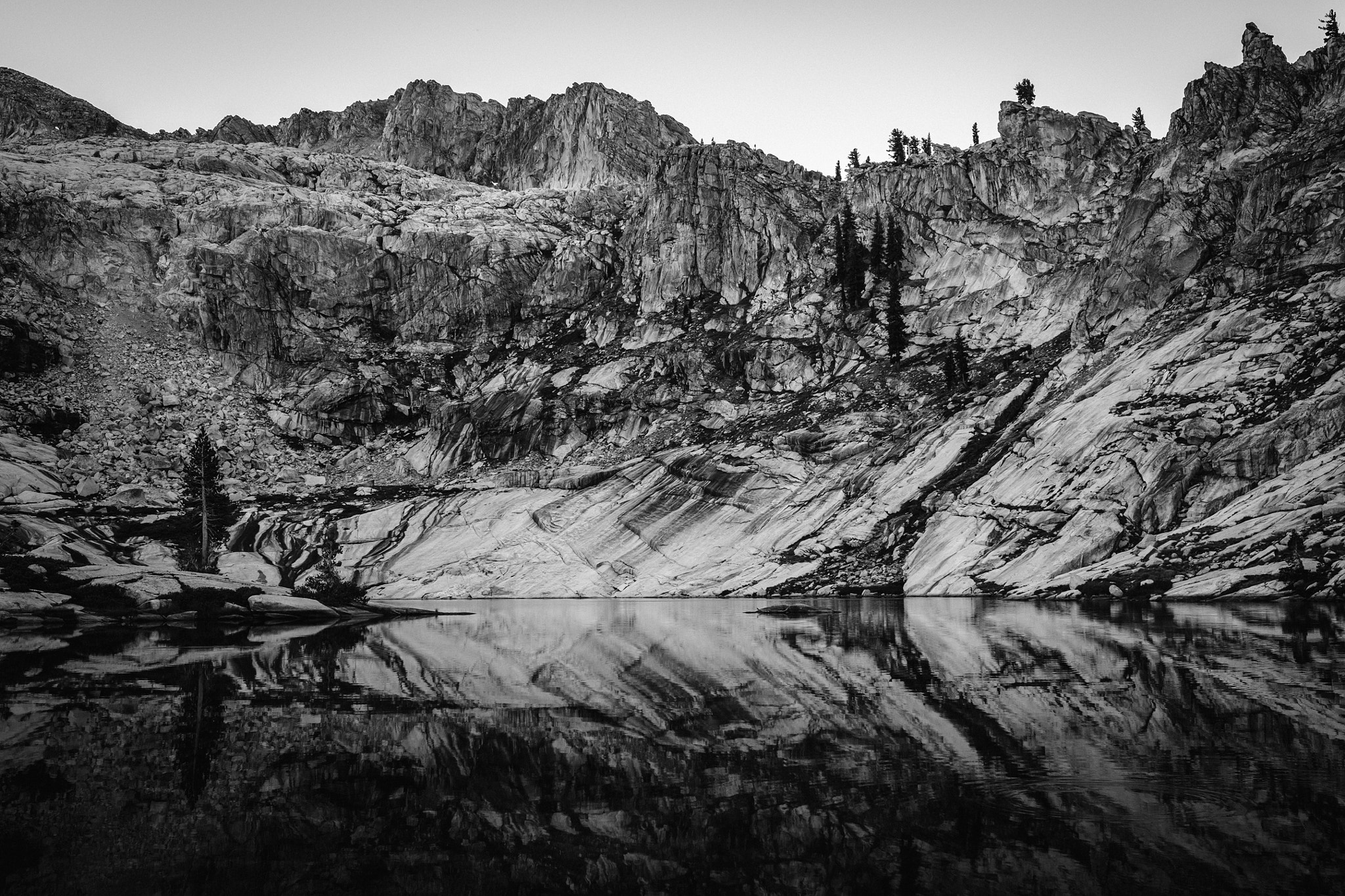 Fujifilm X-Pro2 sample photo. Morning reflections on pear lake photography