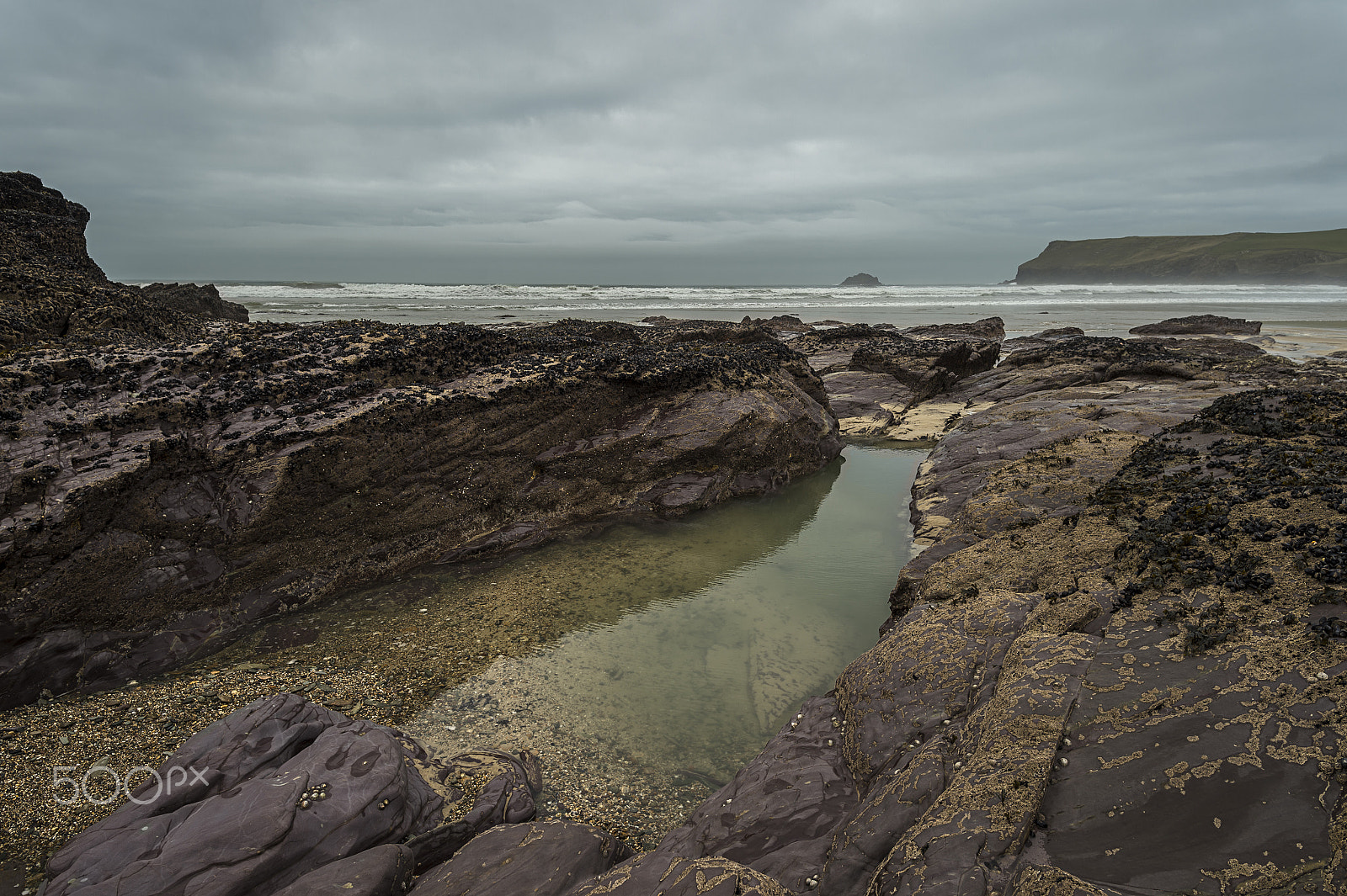 Nikon D4S + Nikon AF-S Nikkor 20mm F1.8G ED sample photo. Grey day at polzeath, cornwall, uk. photography