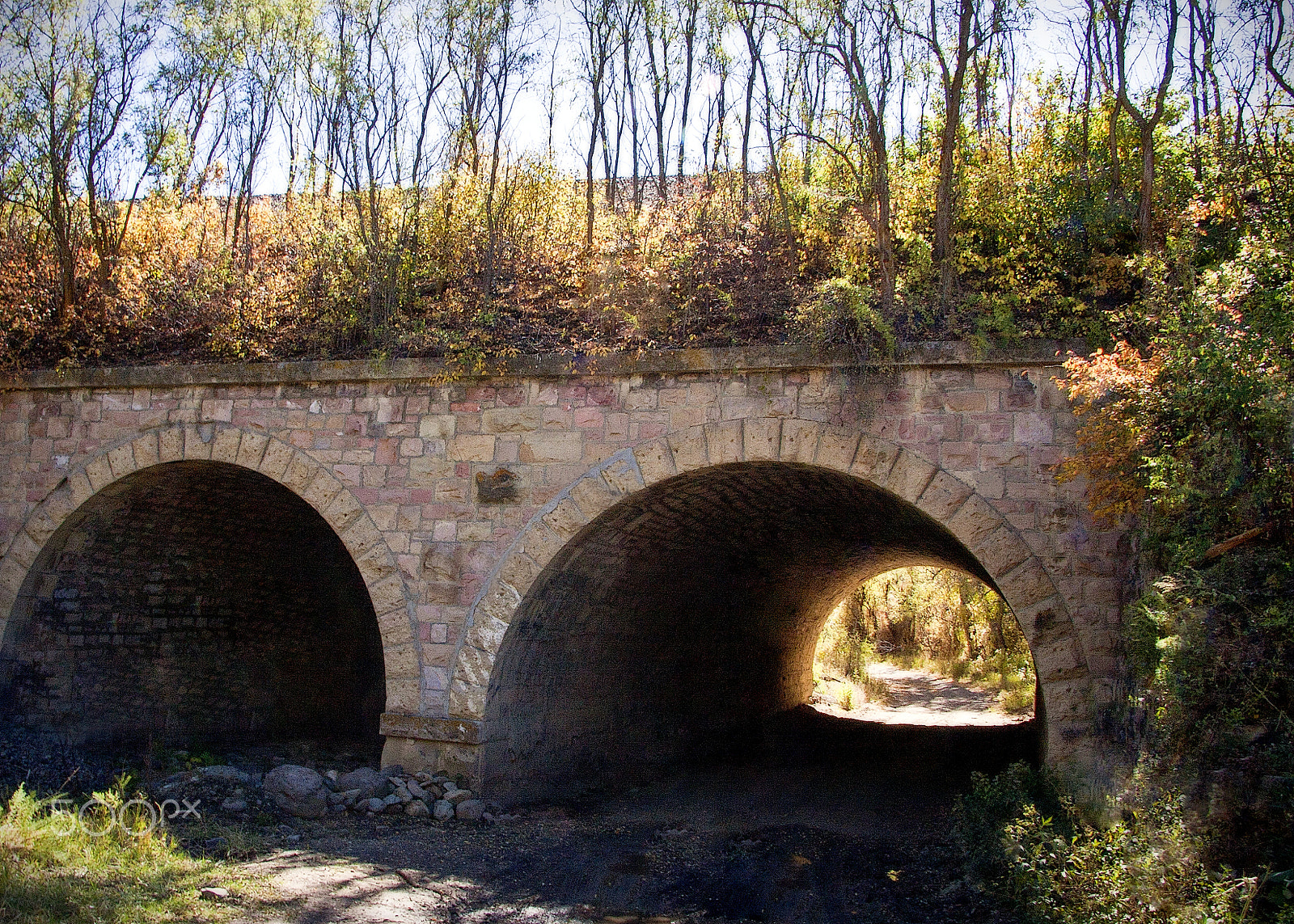 Canon EOS 40D + Canon EF-S 17-85mm F4-5.6 IS USM sample photo. Brick bridge photography