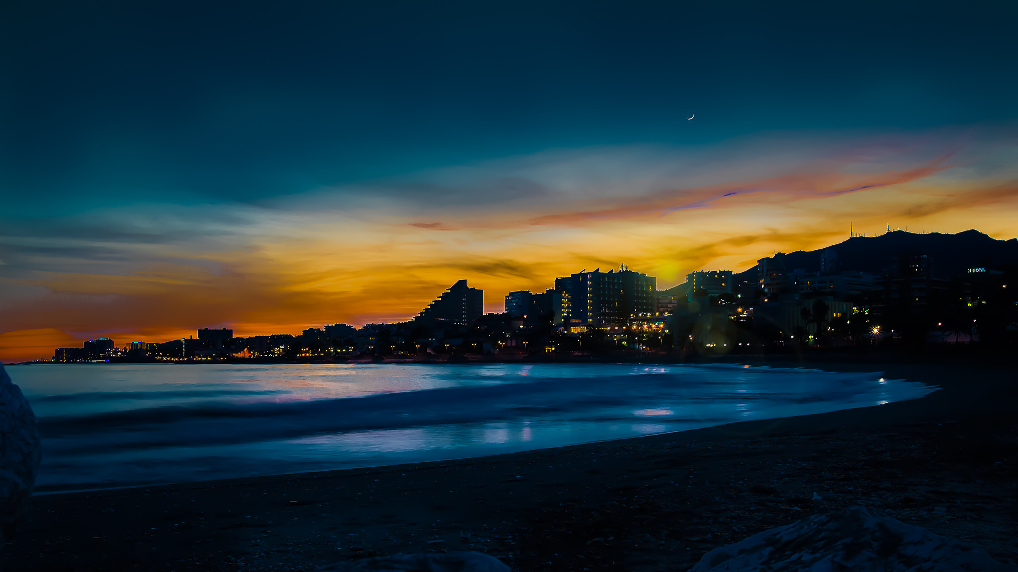 Nikon D500 + Nikon AF-S Nikkor 20mm F1.8G ED sample photo. Benalmadena sunset photography