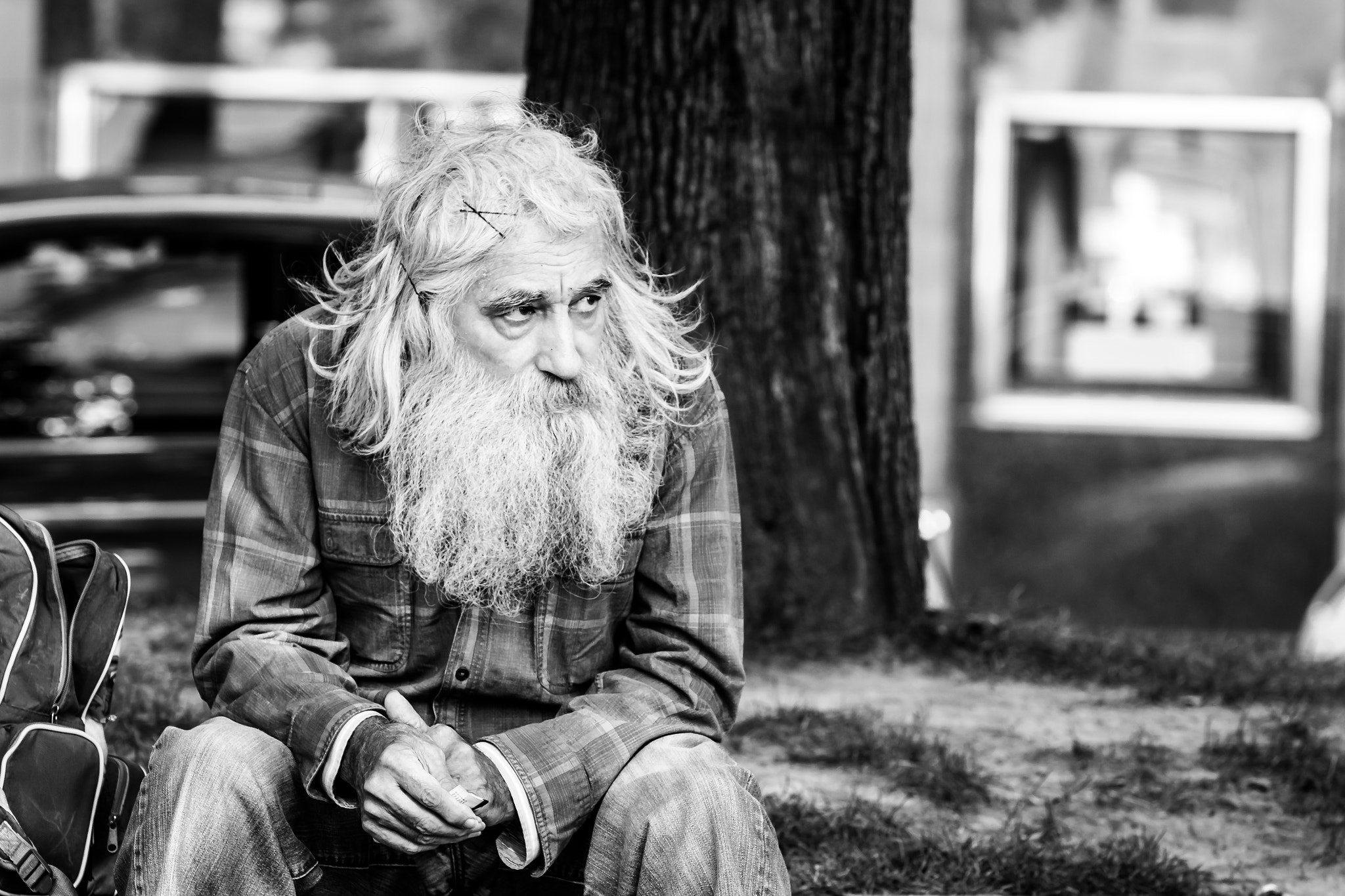 Canon EOS 700D (EOS Rebel T5i / EOS Kiss X7i) + Canon EF 70-200mm F2.8L IS II USM sample photo. Homeless in mtl photography