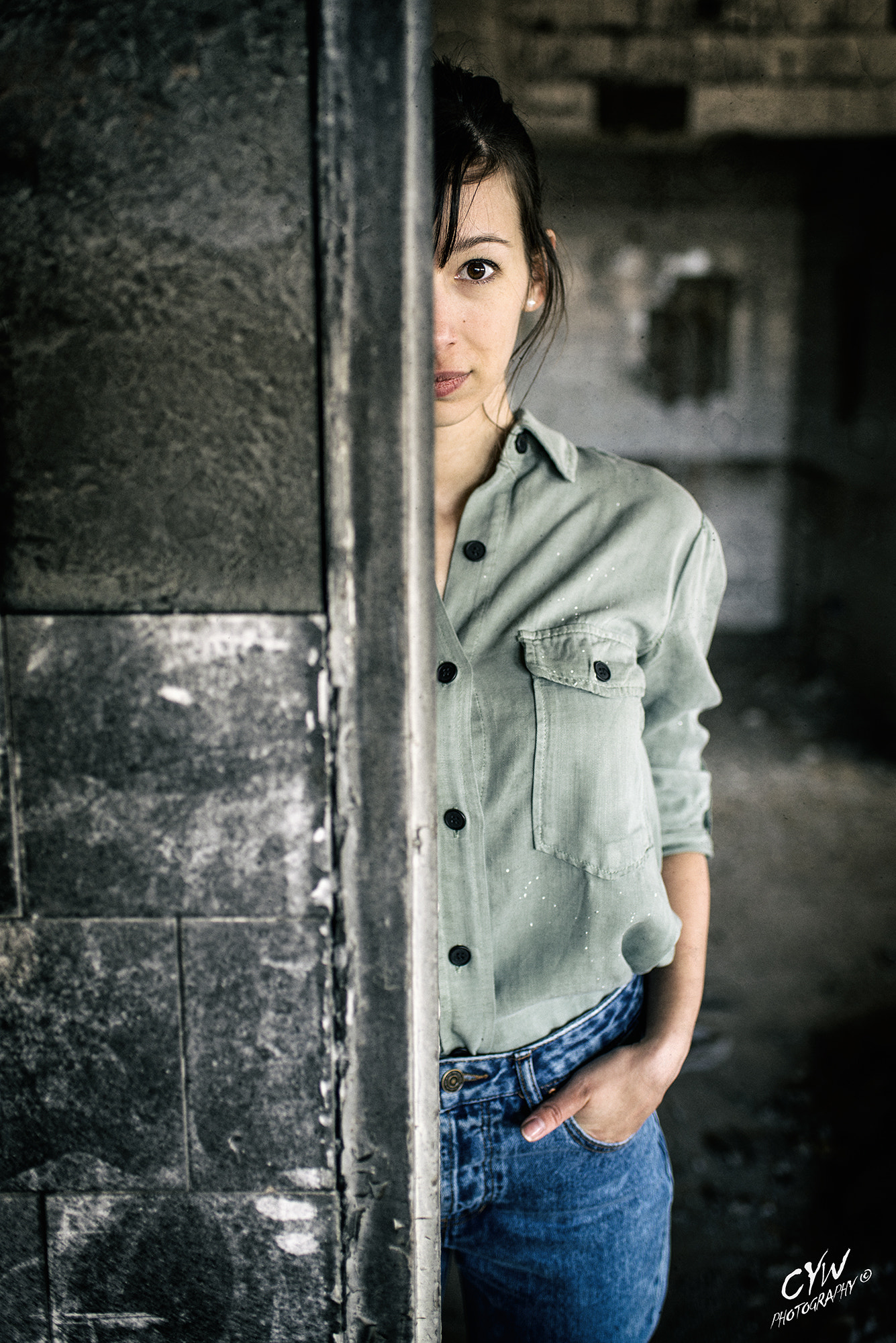 Nikon AF-S Nikkor 35mm F1.8G ED sample photo. Half portrait photography