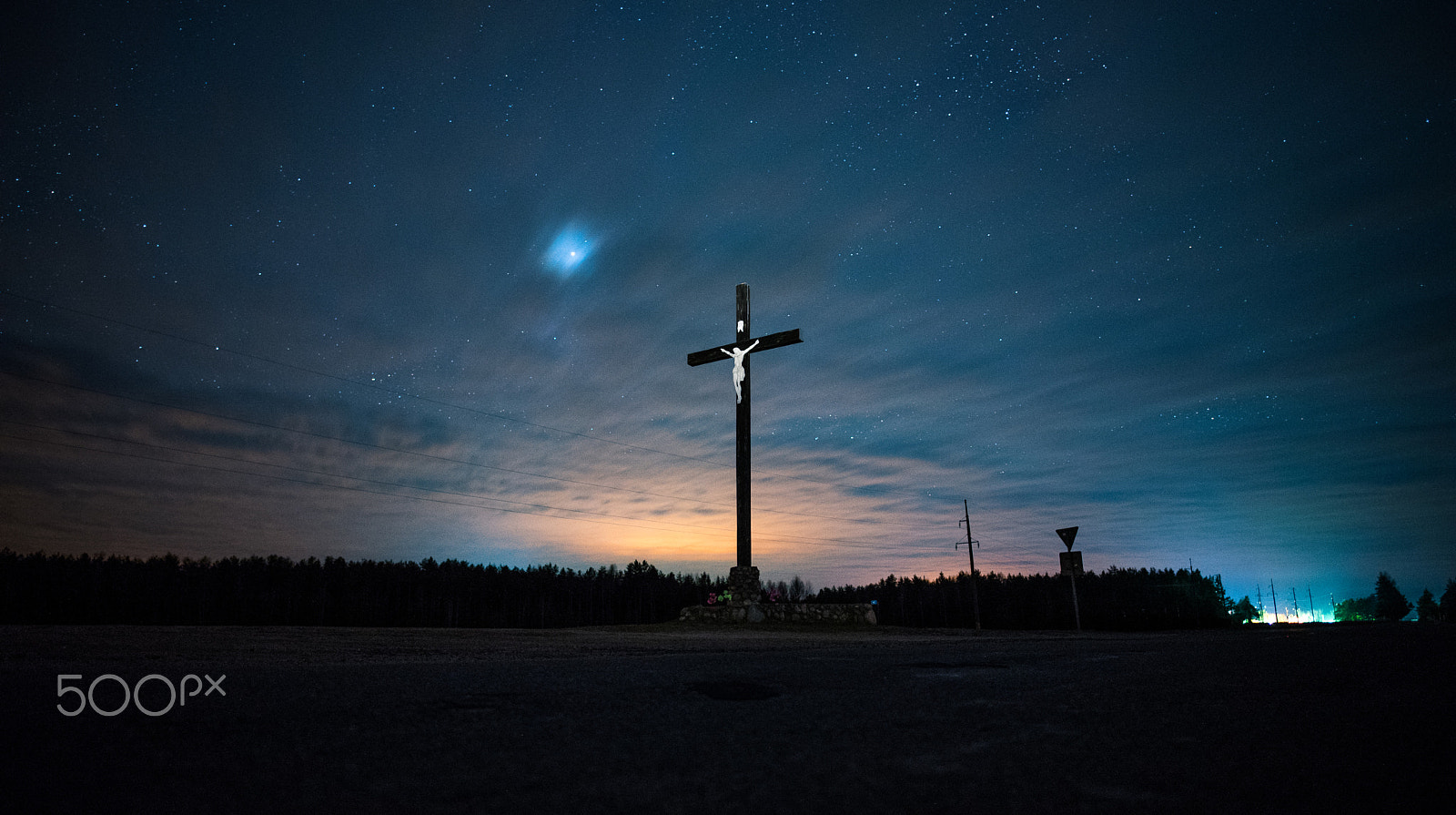 Nikon D750 + Nikon AF-S Nikkor 20mm F1.8G ED sample photo. The cross photography