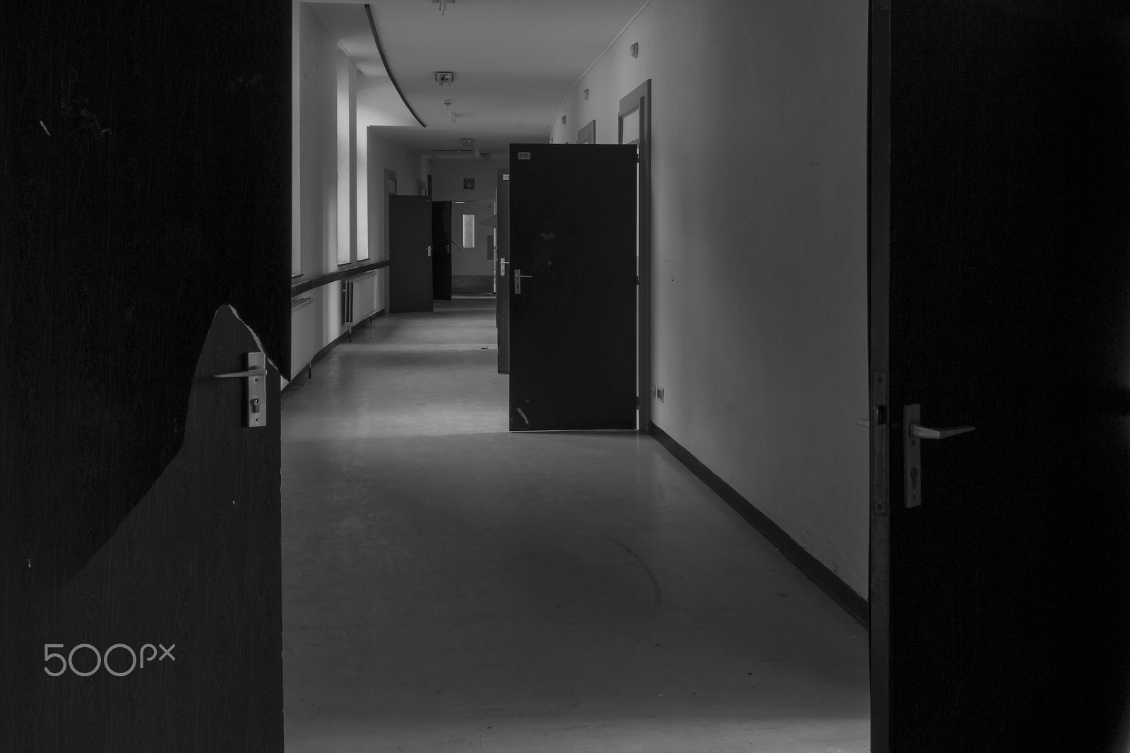 Samsung NX300 sample photo. The long corridor photography