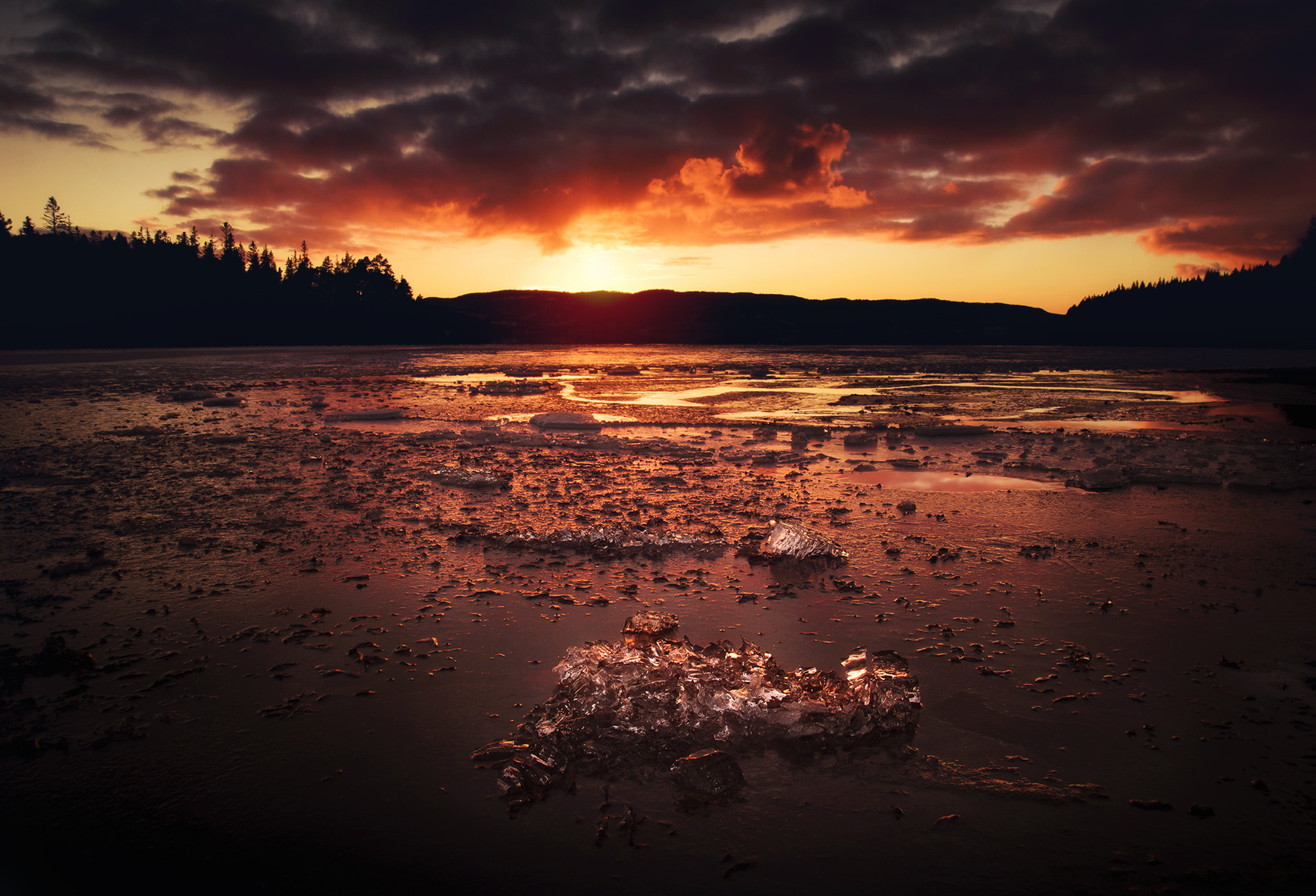 Canon EOS 760D (EOS Rebel T6s / EOS 8000D) sample photo. Fire and ice photography