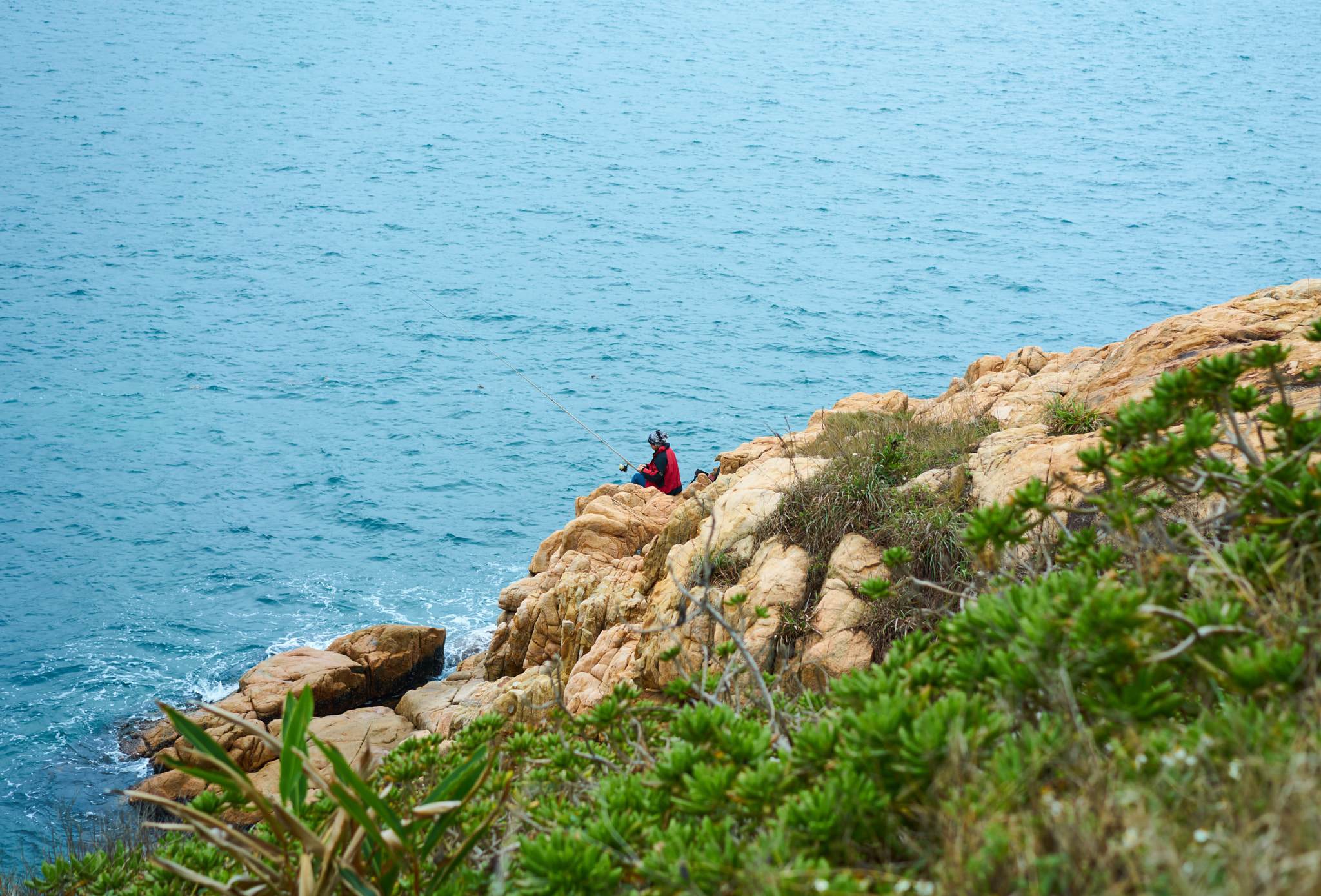Sony Sonnar T* FE 55mm F1.8 ZA sample photo. Fishing photography