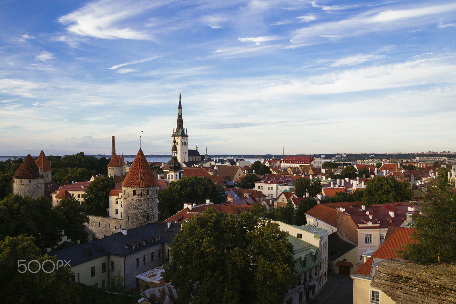 Tamron SP AF 17-50mm F2.8 XR Di II LD Aspherical (IF) sample photo. Tallin city view photography