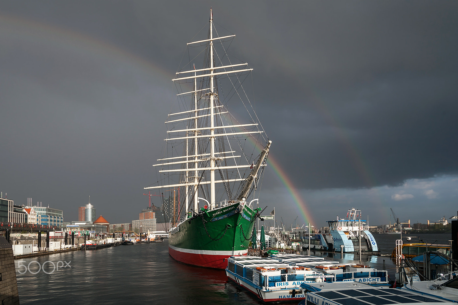 Canon EOS 5D Mark II sample photo. Sailing boat in the hamburg harbour photography
