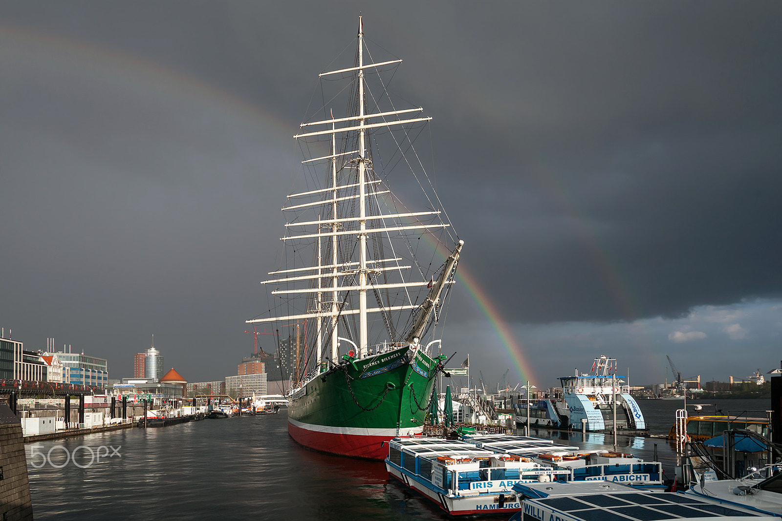 Canon EOS 5D Mark II + Canon EF 28-135mm F3.5-5.6 IS USM sample photo. Sailing boat in the hamburg harbour photography