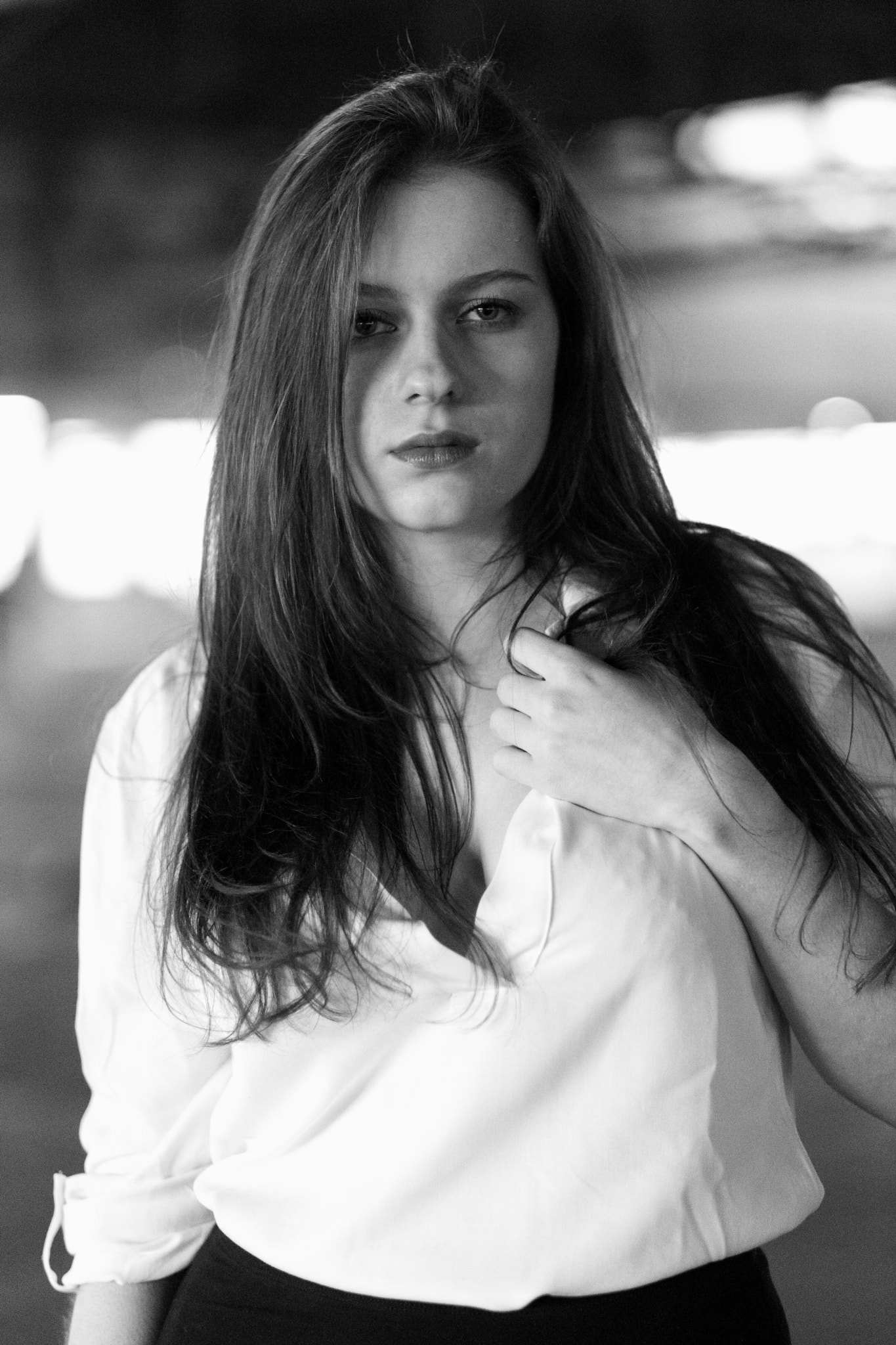 Fujifilm X-T2 + Fujifilm XF 56mm F1.2 R sample photo. She was looking gorgeous that night photography