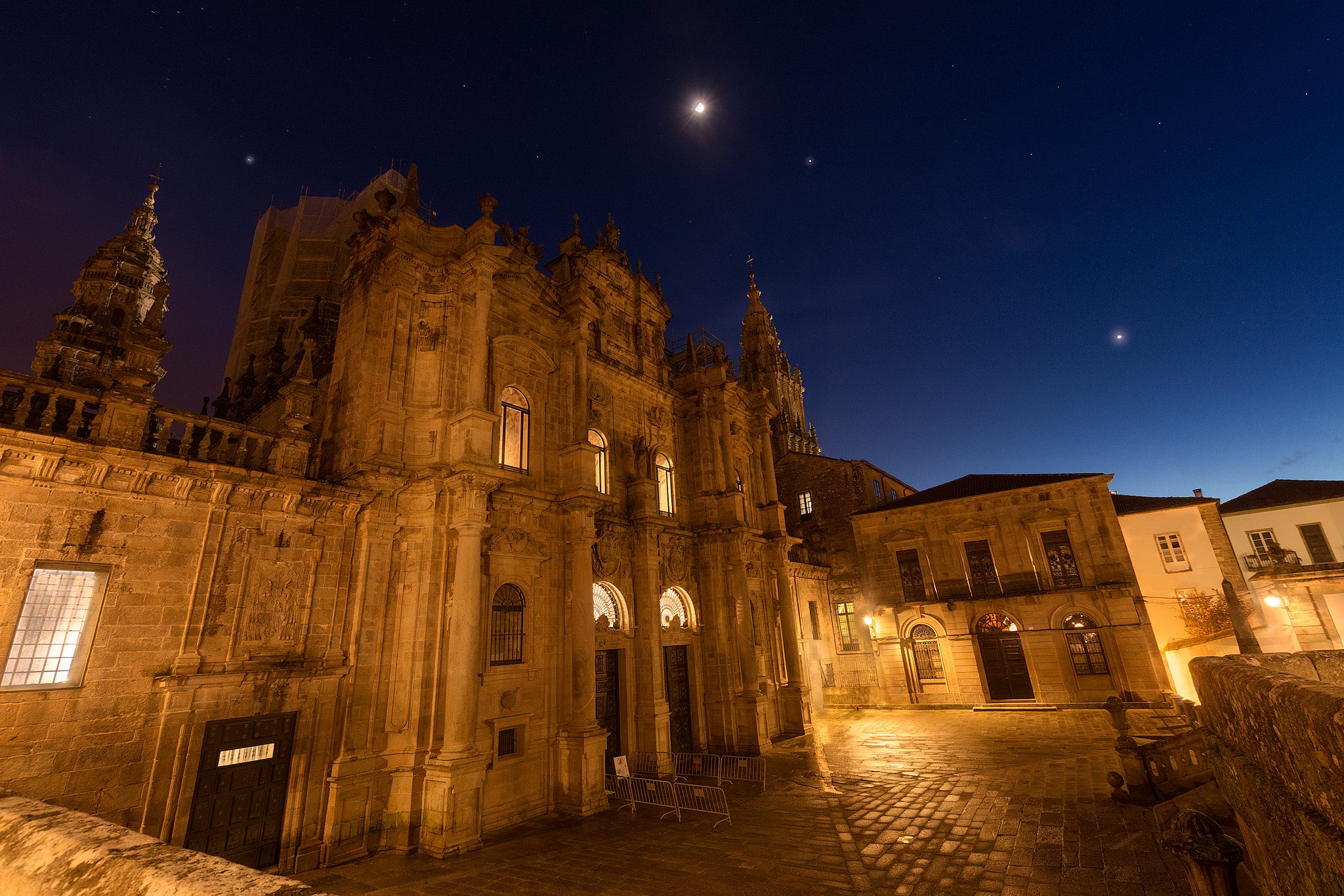 Nikon D7100 + Sigma 10-20mm F3.5 EX DC HSM sample photo. Santiago de compostela cathedral photography