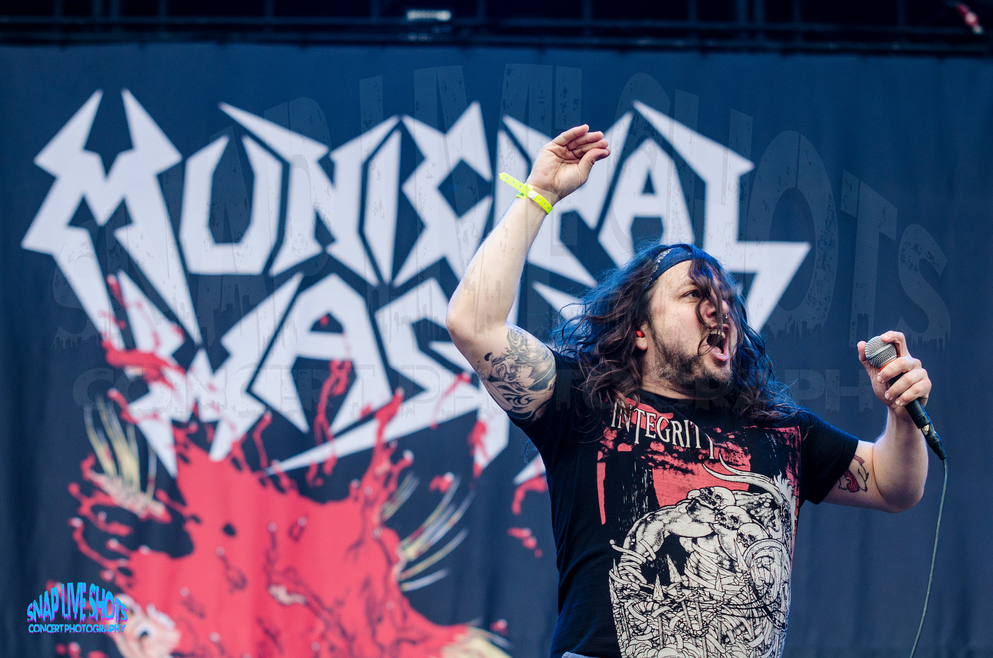 Nikon D7000 + Sigma 70-200mm F2.8 EX DG Macro HSM II sample photo. Municipal waste @ hellfest 2016 photography