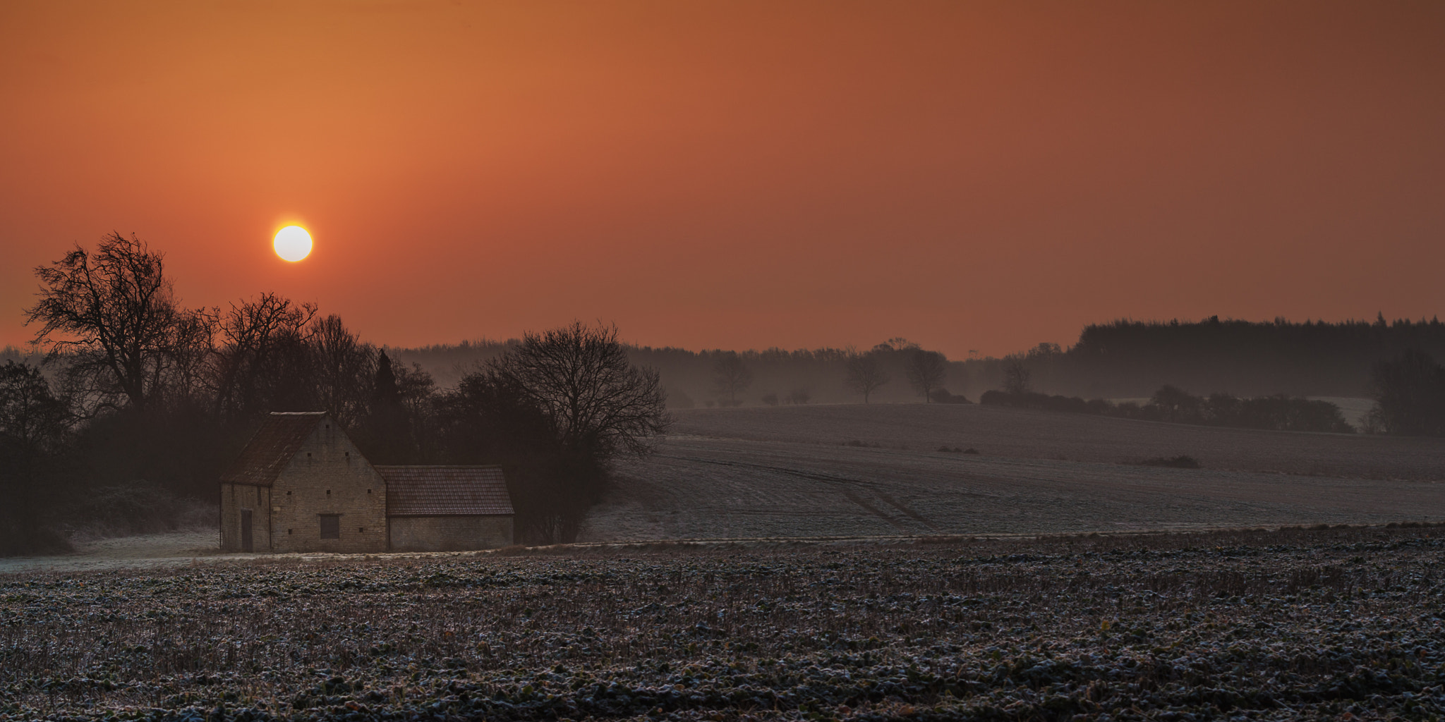 Canon EOS 700D (EOS Rebel T5i / EOS Kiss X7i) + Canon EF 70-200mm F4L IS USM sample photo. Misty sunrise photography