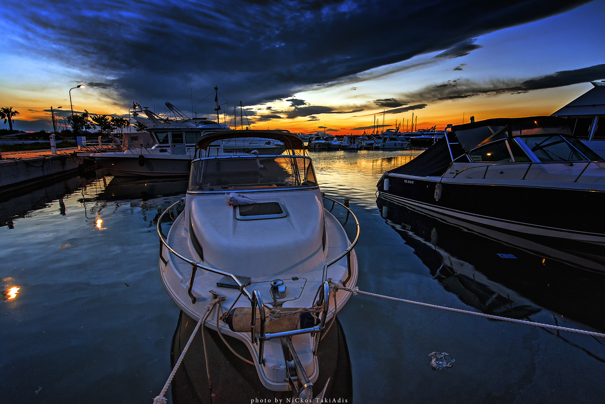 Nikon AF-S Nikkor 18-35mm F3.5-4.5G ED sample photo. Sunset in glyfada, greece. photography
