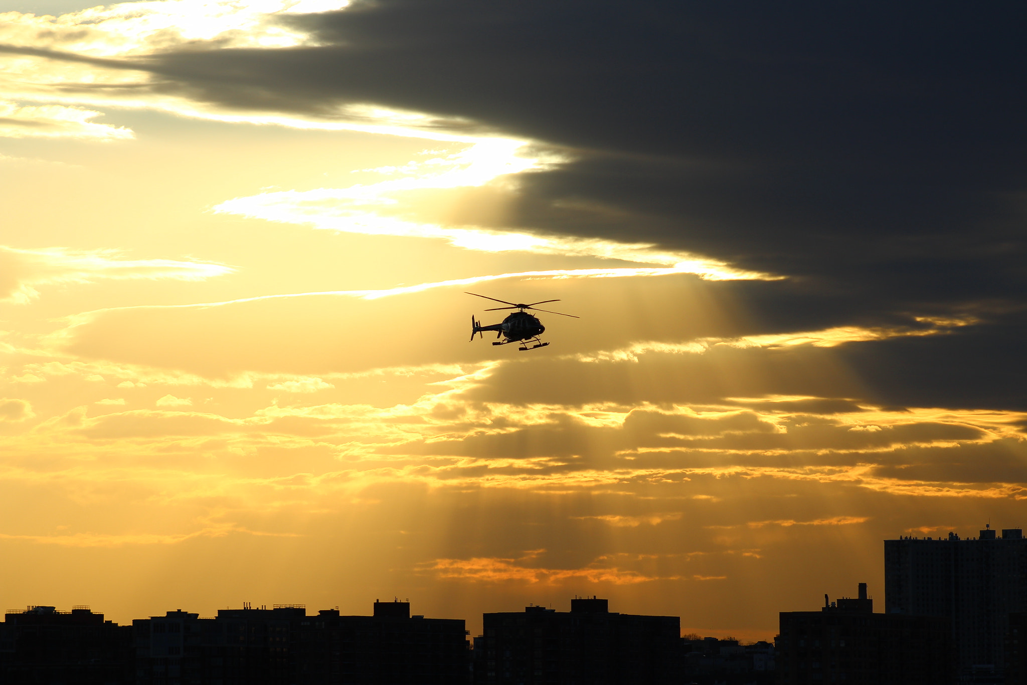 Canon EOS 1200D (EOS Rebel T5 / EOS Kiss X70 / EOS Hi) + EF75-300mm f/4-5.6 sample photo. Sunset photography