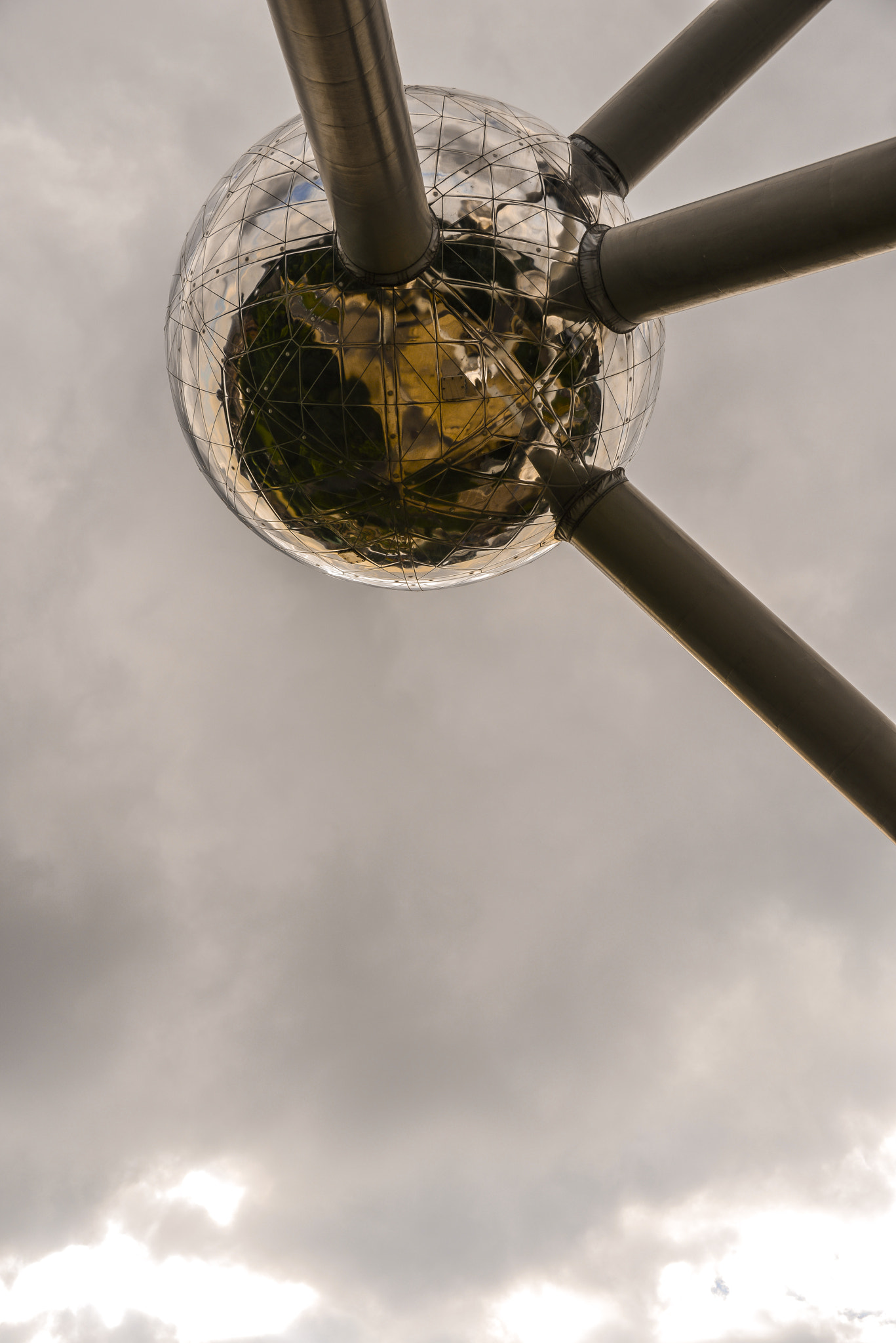 Nikon D800 sample photo. Atomium photography